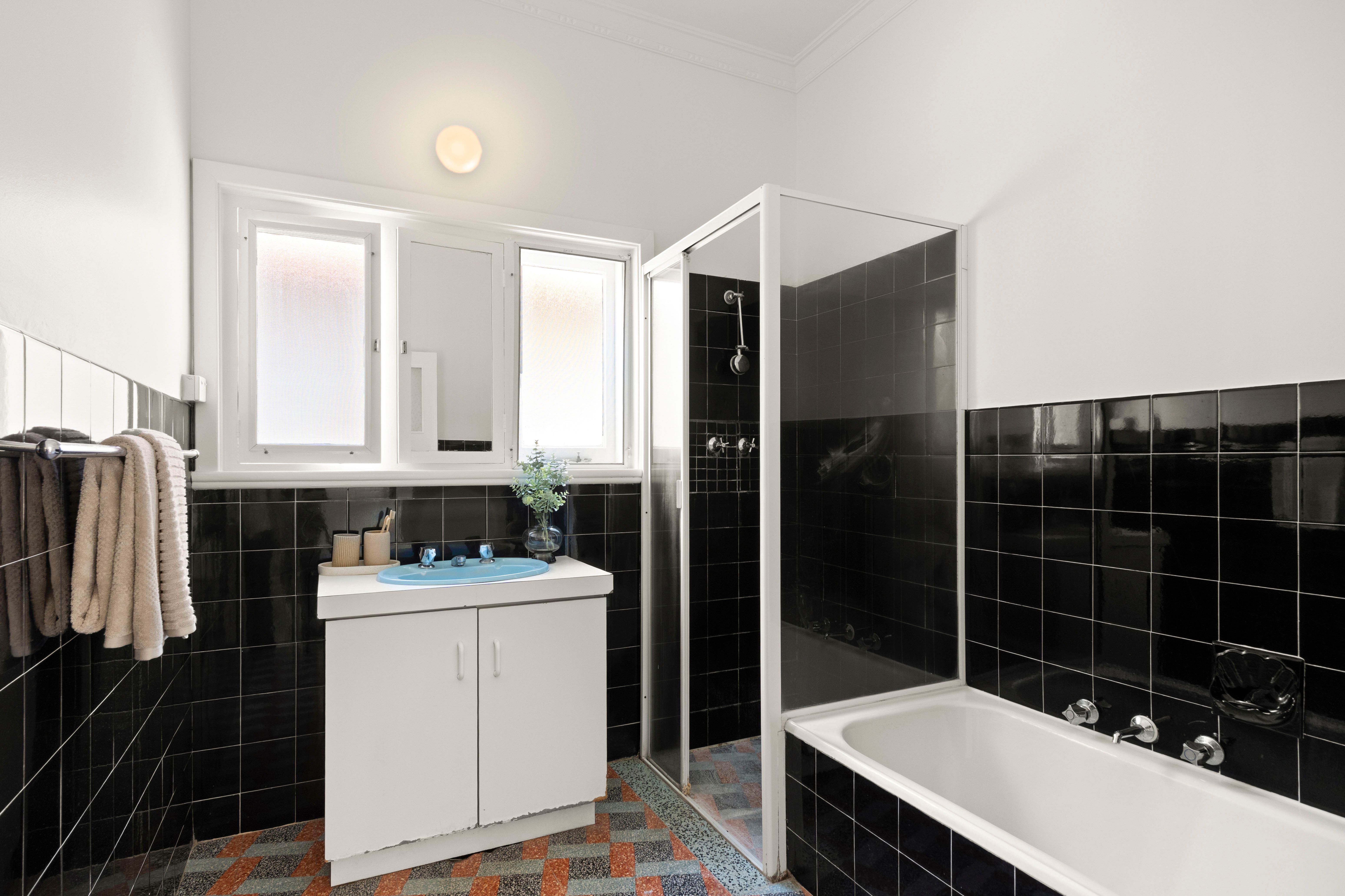 61 Redfern Street — photo 13 of 16