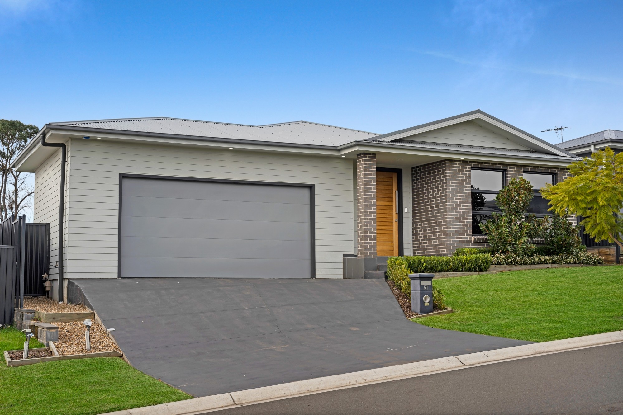 51 Roy Crescent, Thirlmere, NSW 2572