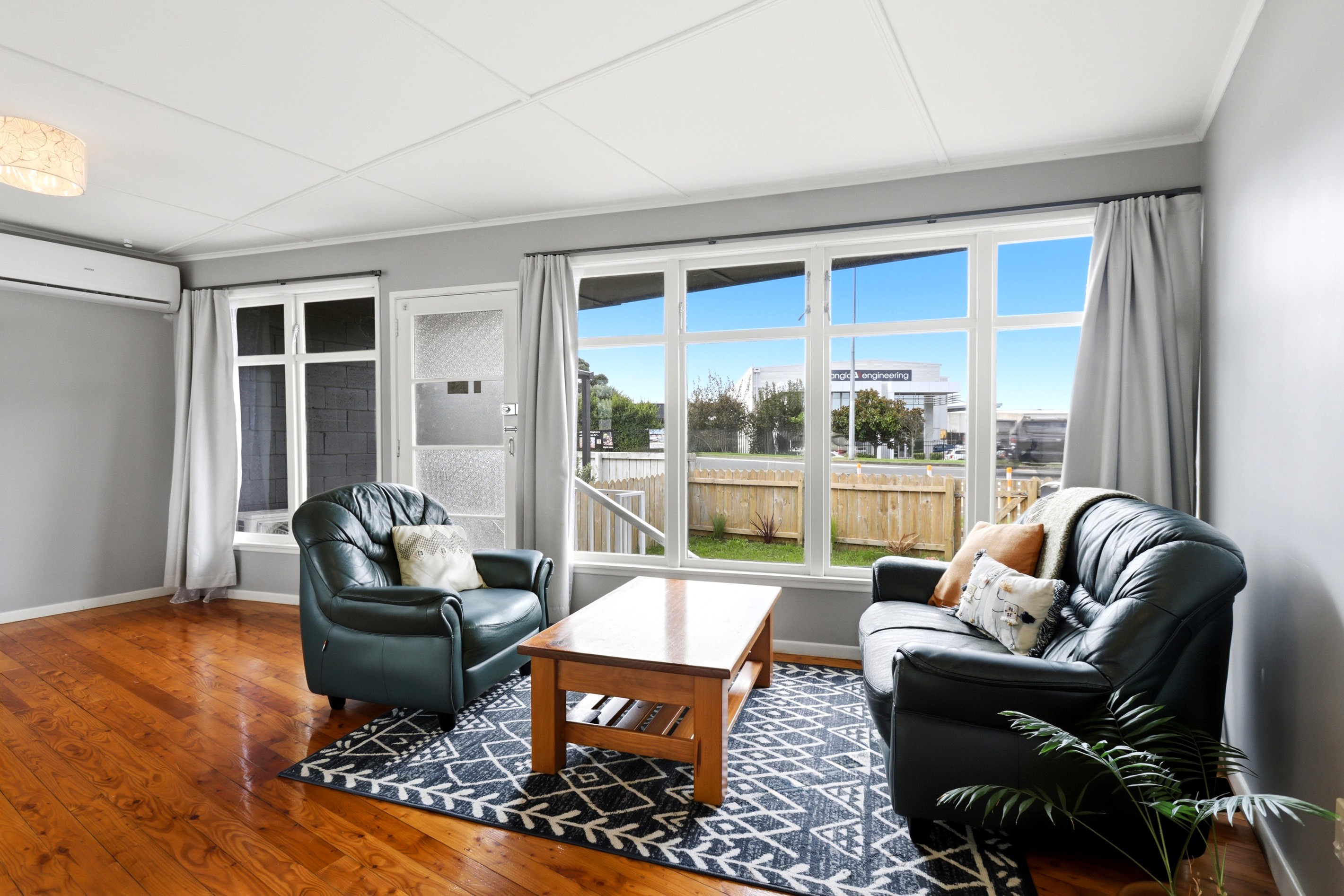 2/276 Rosebank Road, Avondale, Auckland City