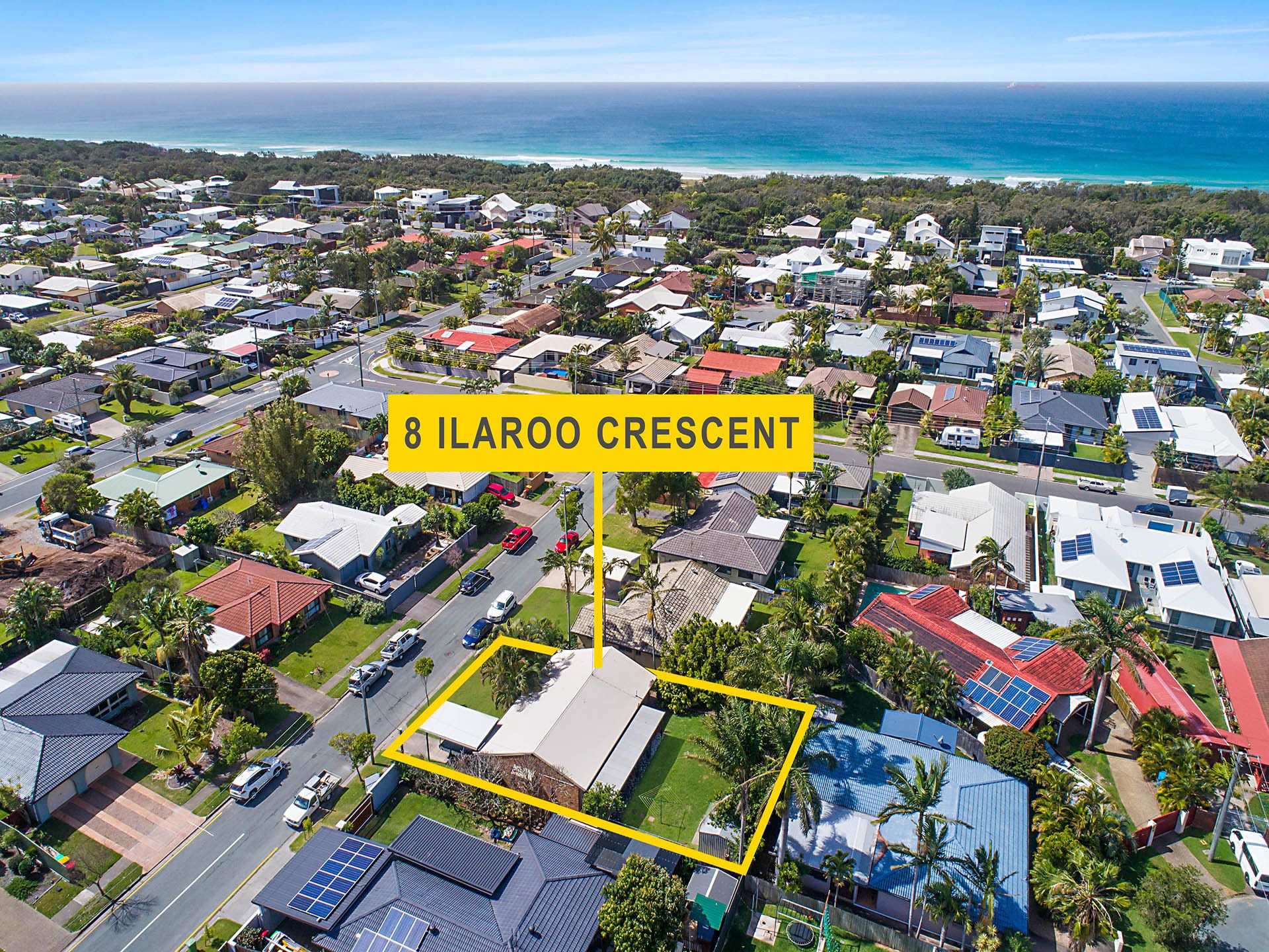 8 Ilaroo Crescent, Warana QLD 4575