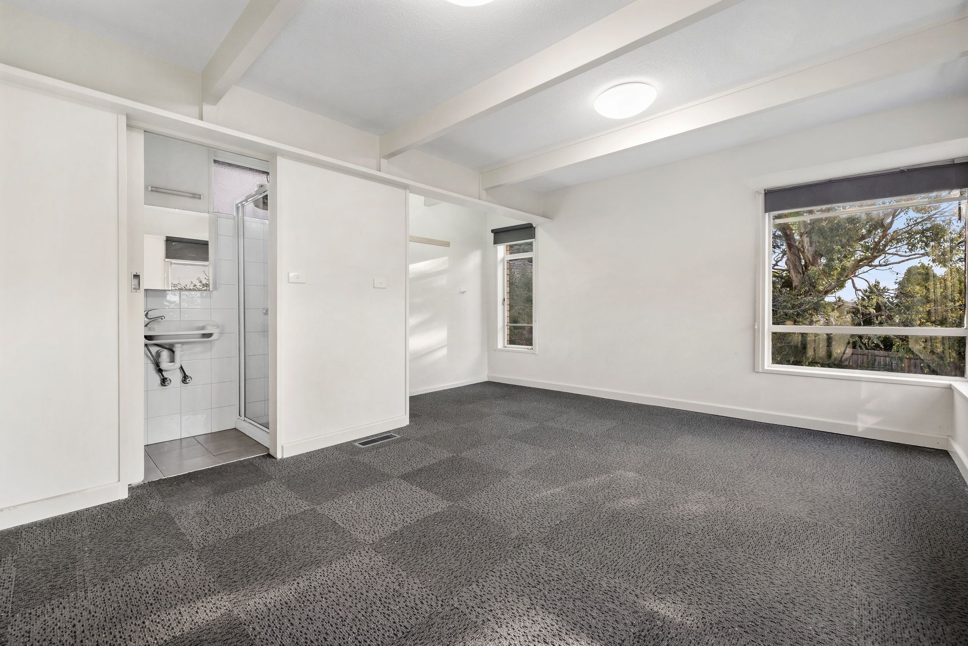19 Cheviot Road — photo 9 of 14