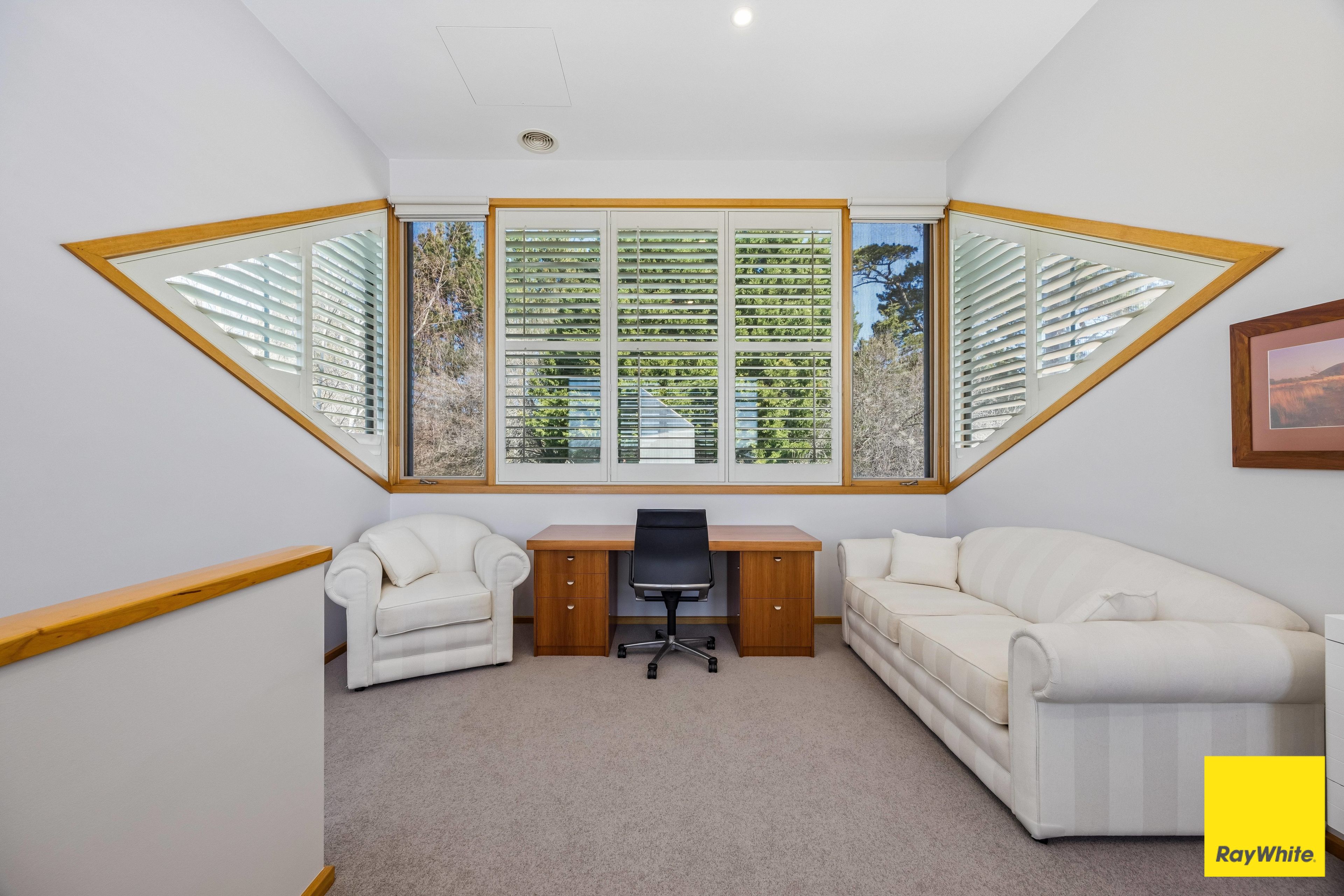47 Victoria Street — photo 10 of 30