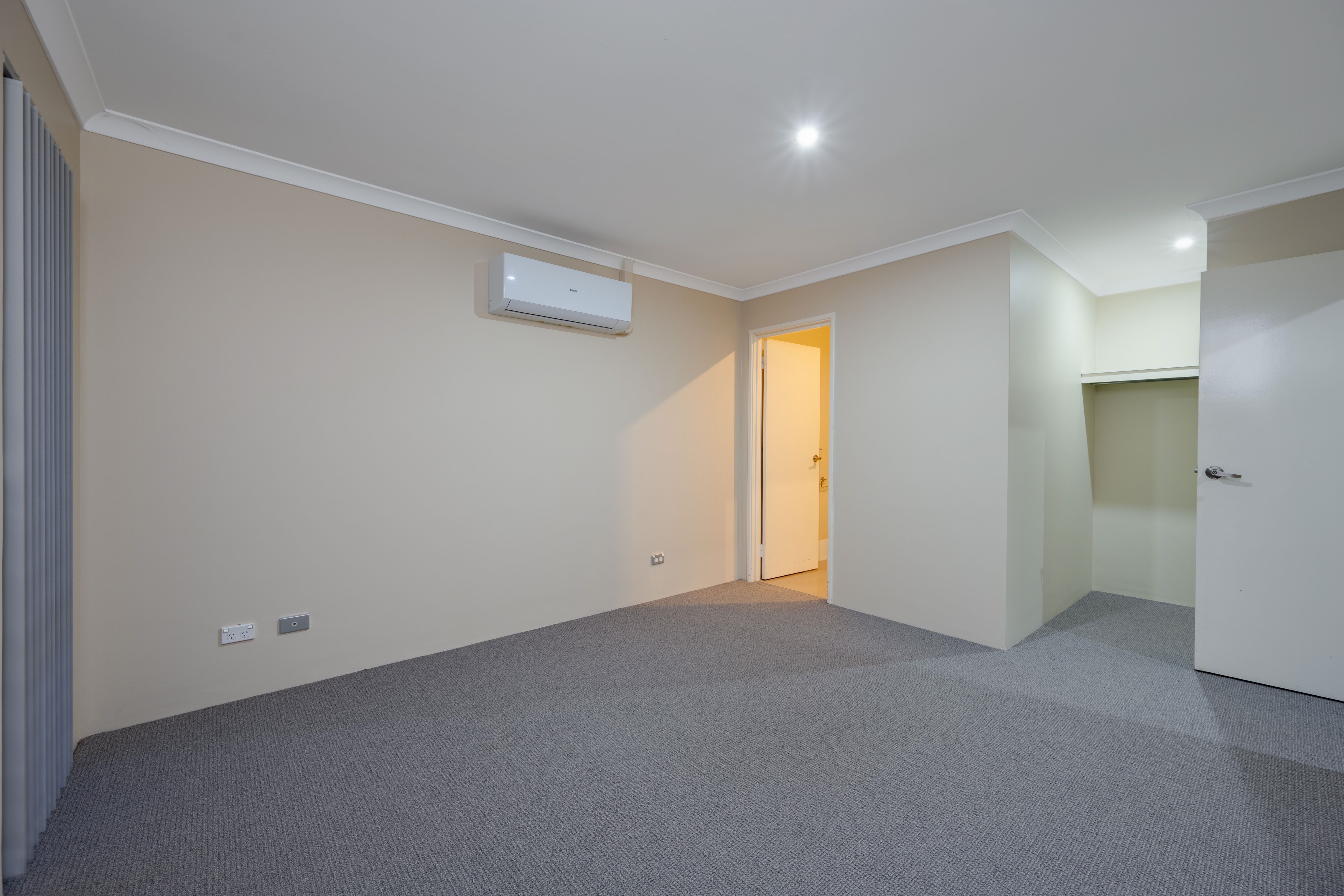 276 Camborne Parkway — photo 10 of 20