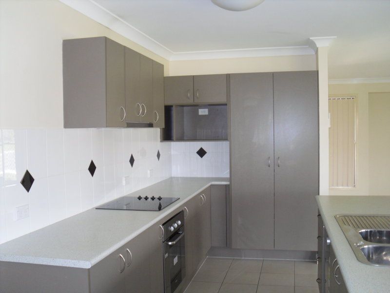 2 Walden Street, Redbank Plains, QLD 4301