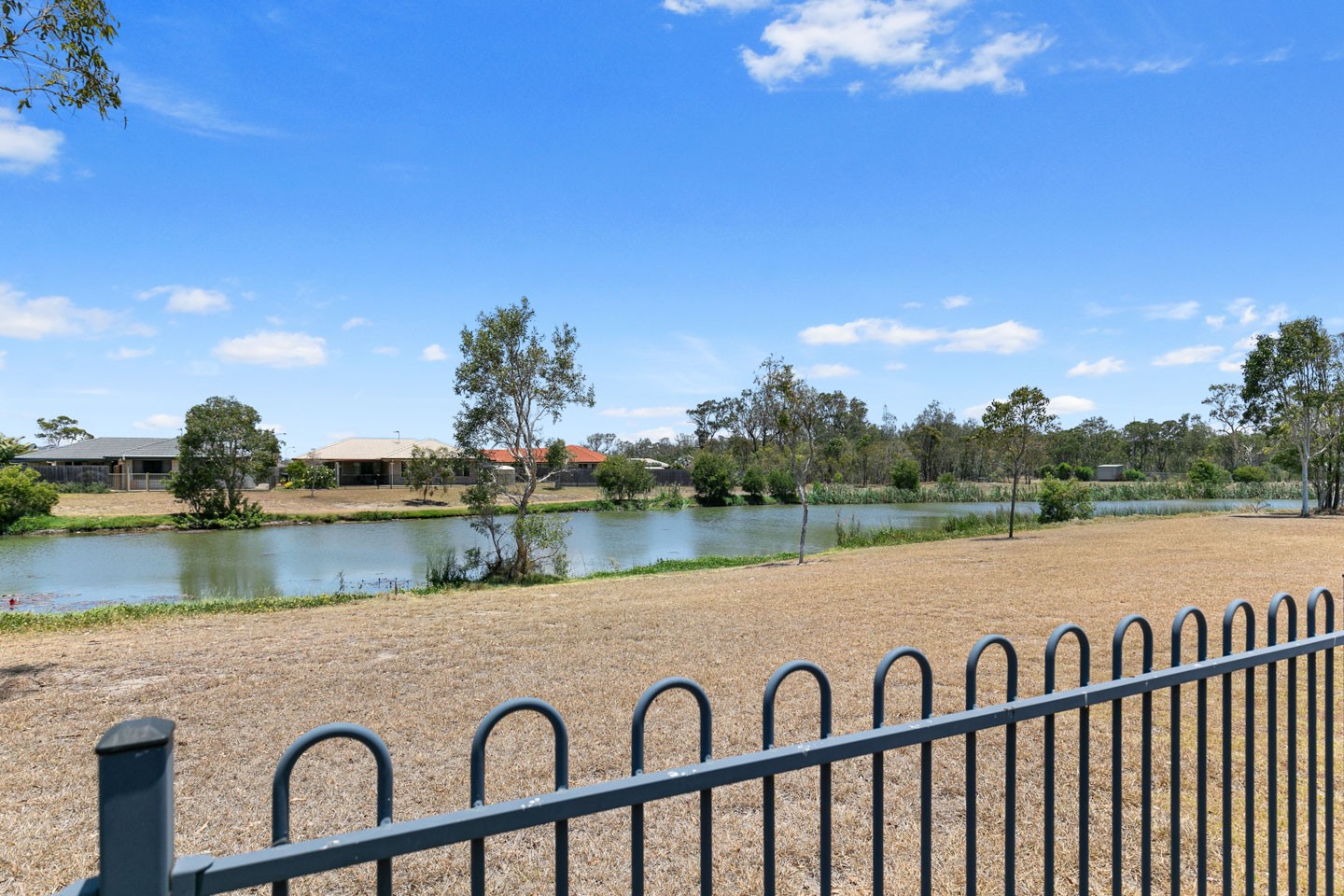 10 Wodalla Mews, Point Vernon, QLD 4655