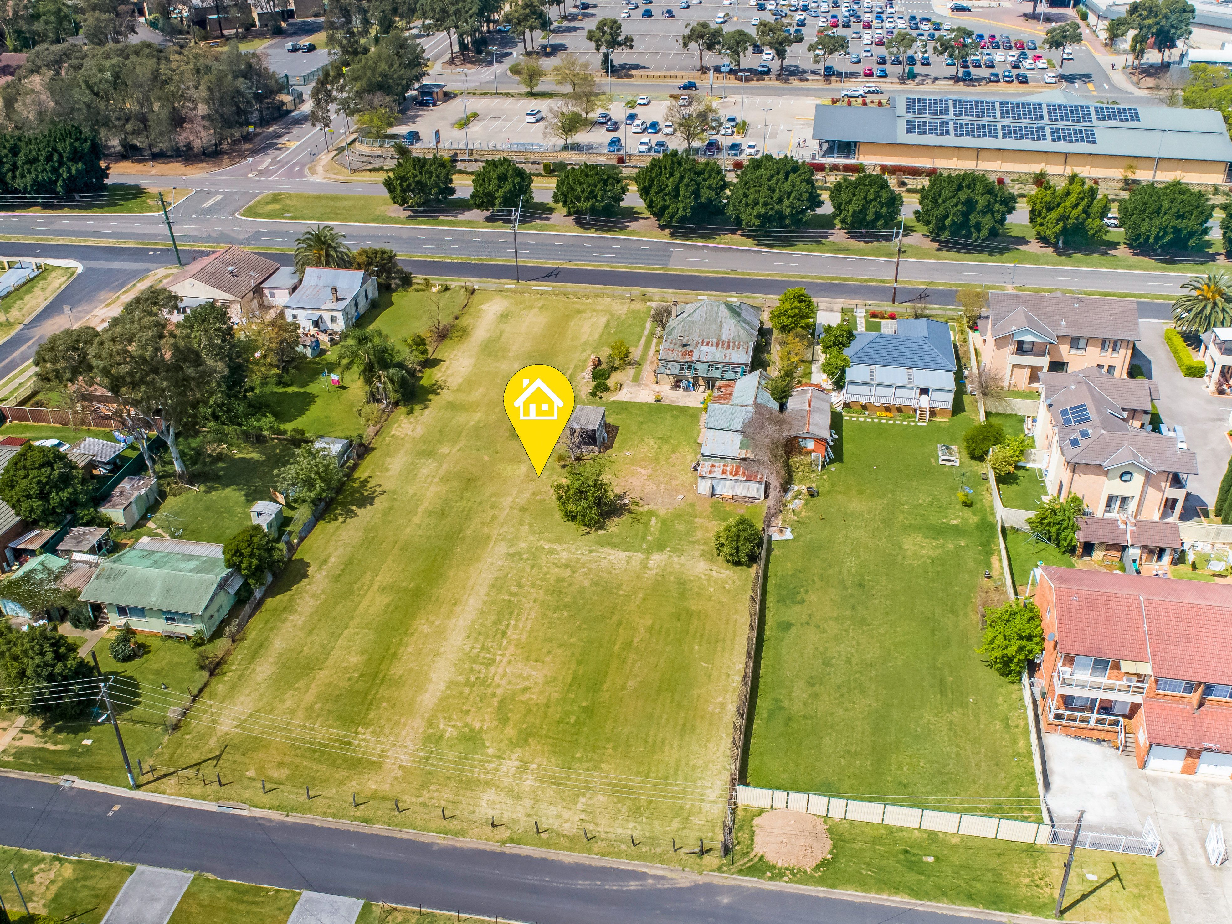 13 Pembroke Road, Minto, NSW 2566