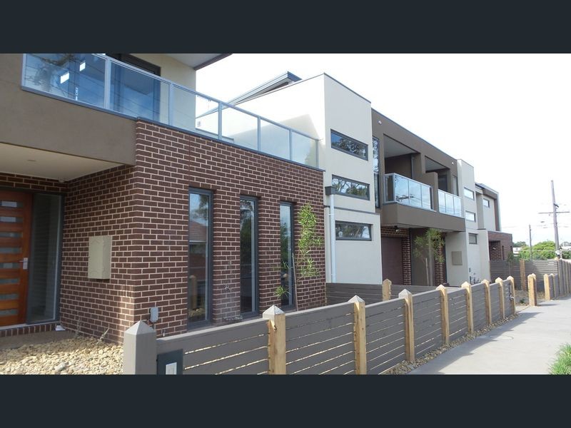 2C Gwenda Avenue, Moorabbin, VIC 3189