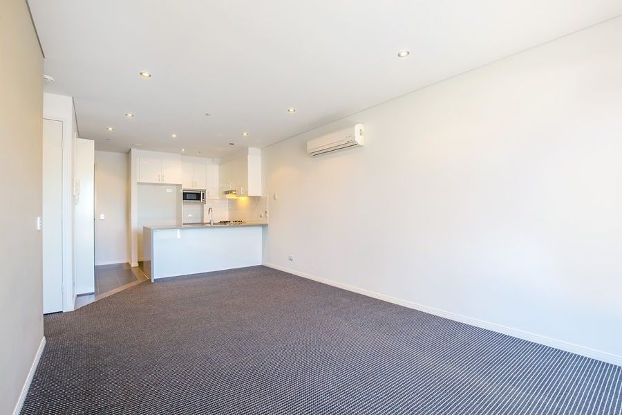 1802/2 Aqua Street, Southport, QLD 4215