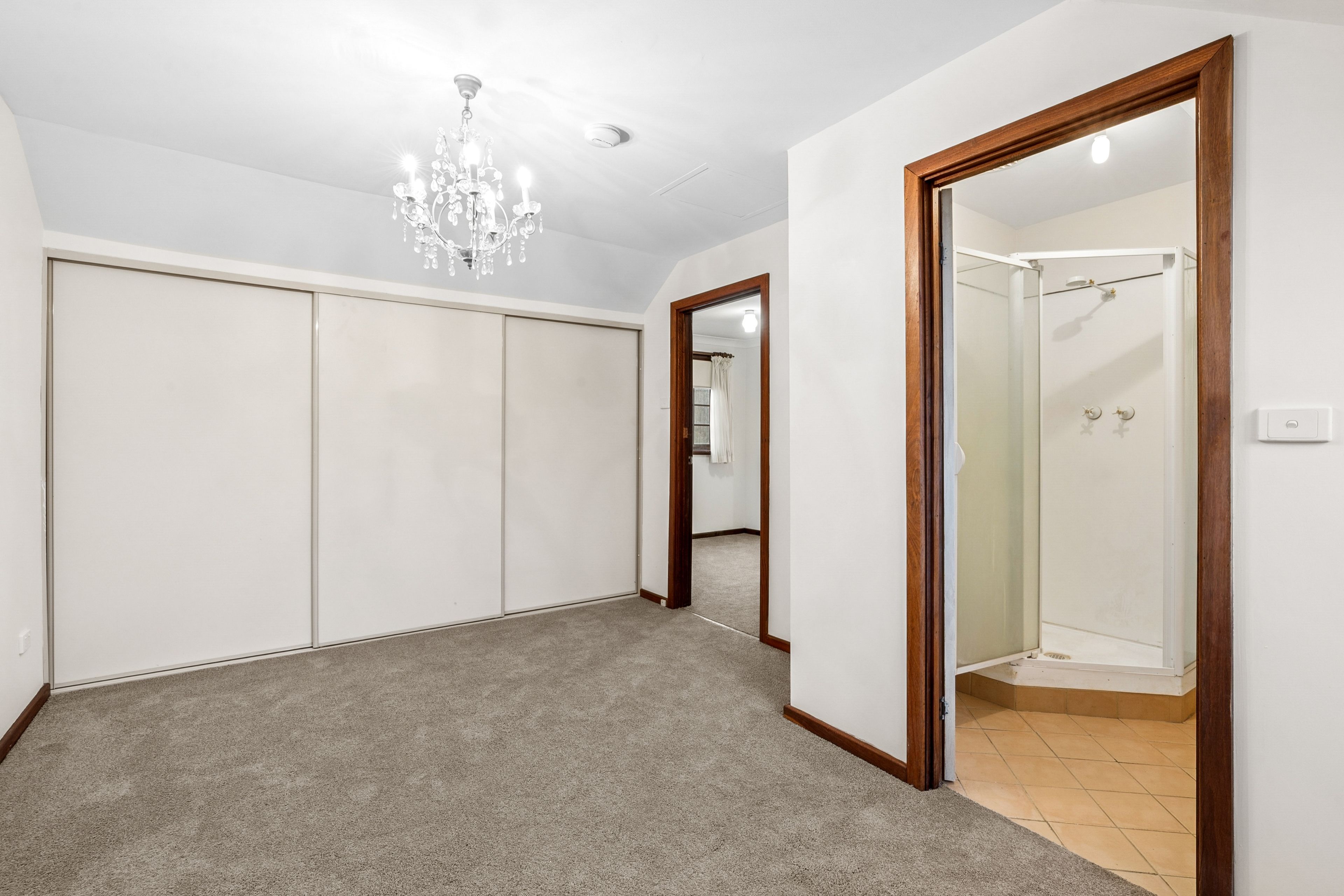 3/8 Shelley Road — photo 12 of 30