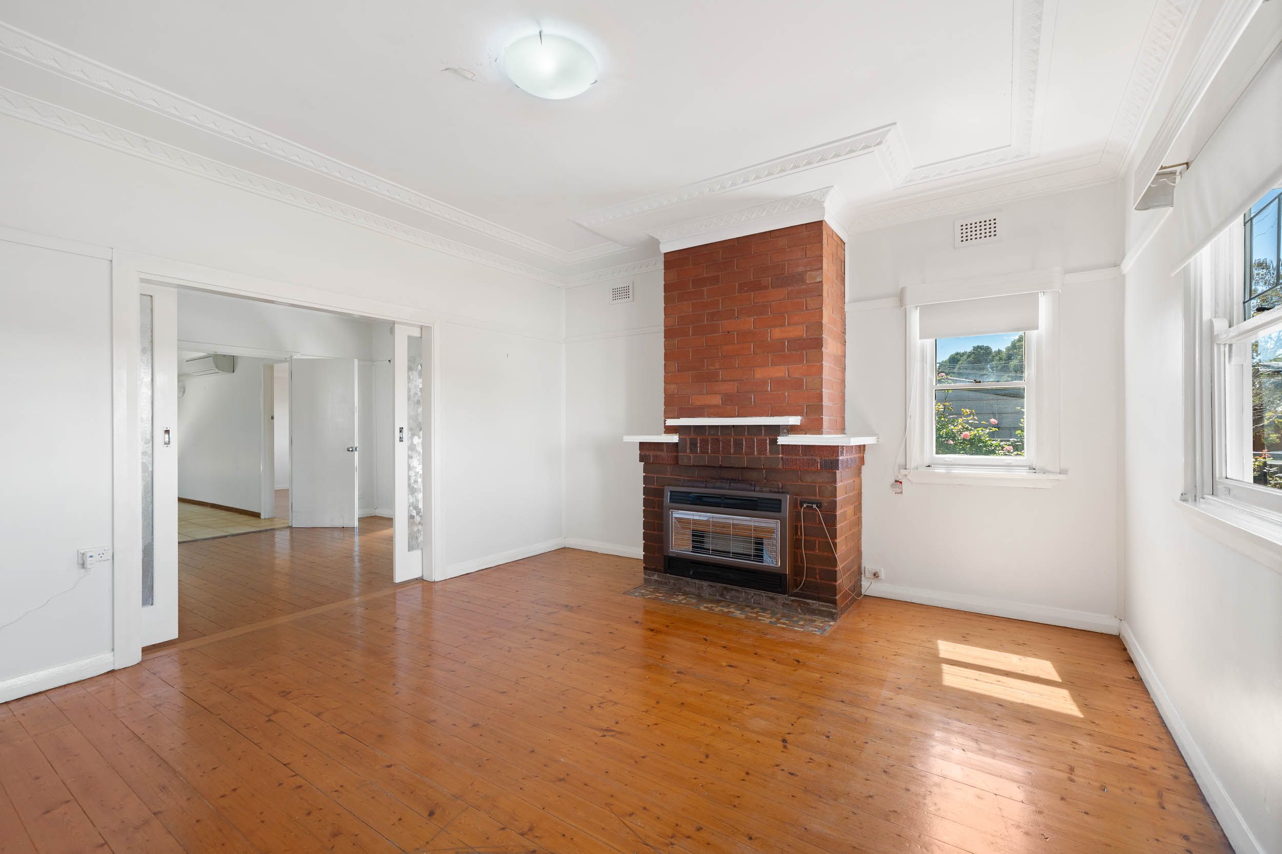 22 Elizabeth Street — photo 2 of 8