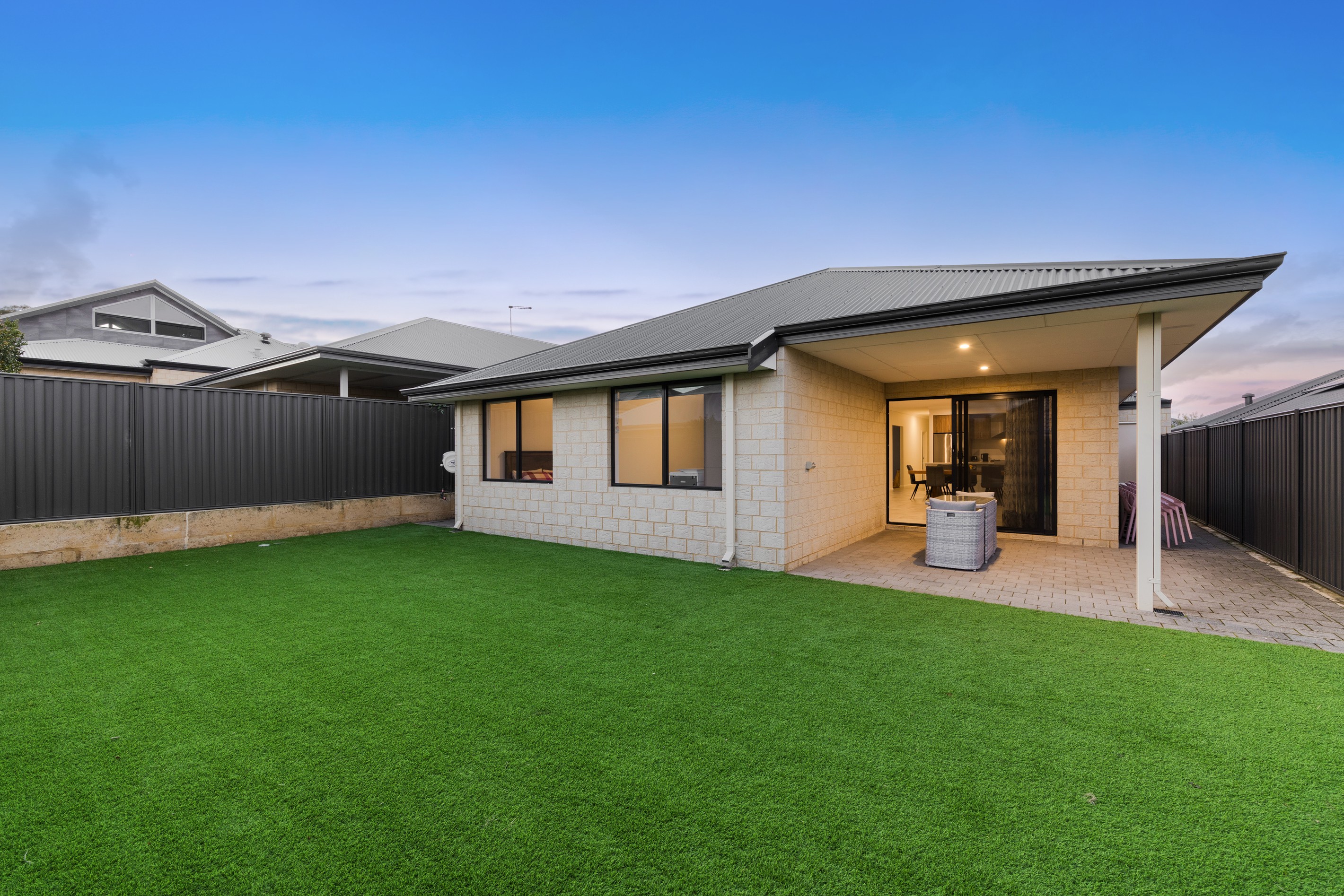 111 Turquoise Boulevard, TREEBY, WA 6164