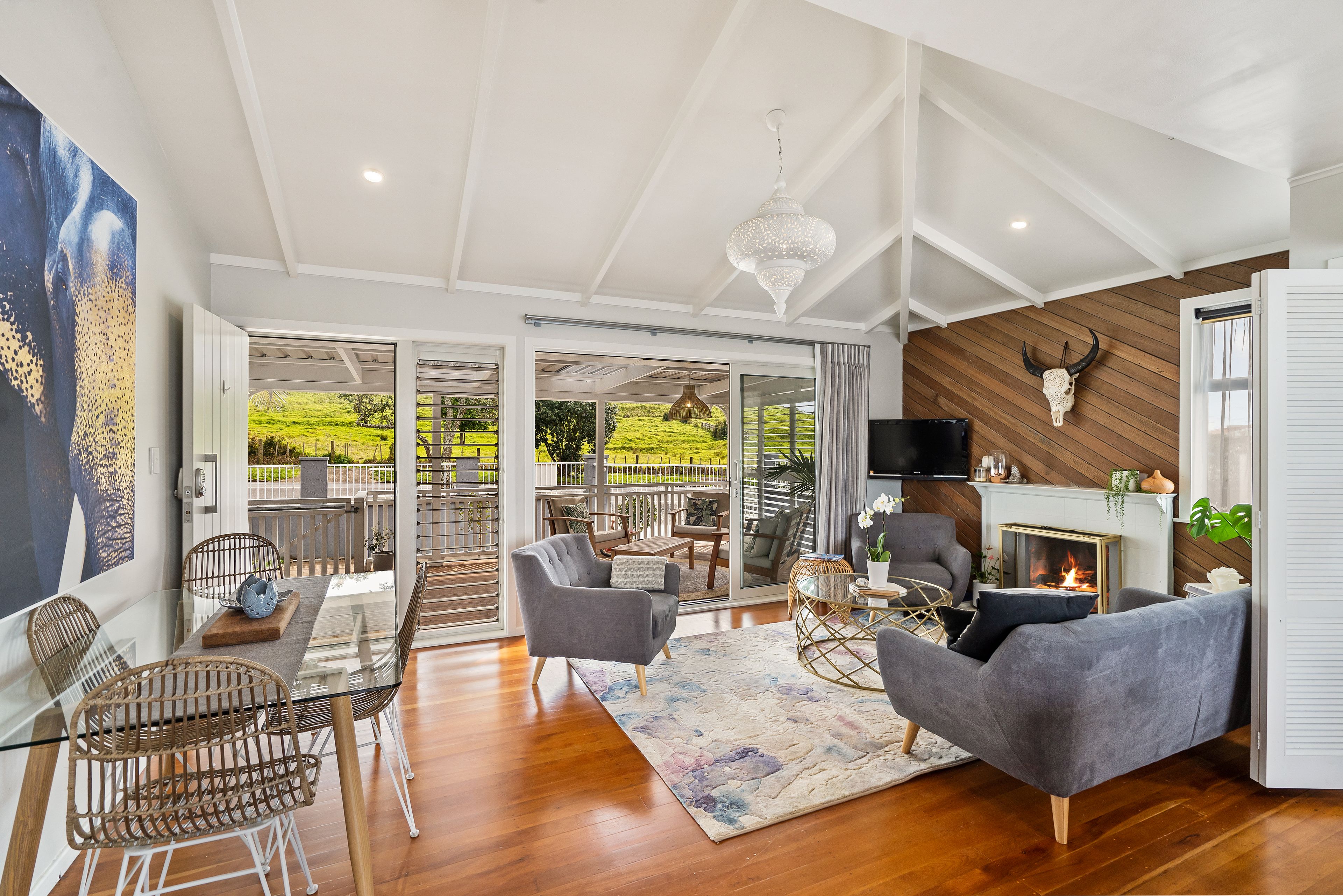 17 Mountain Road, Mangere Bridge, Manukau City