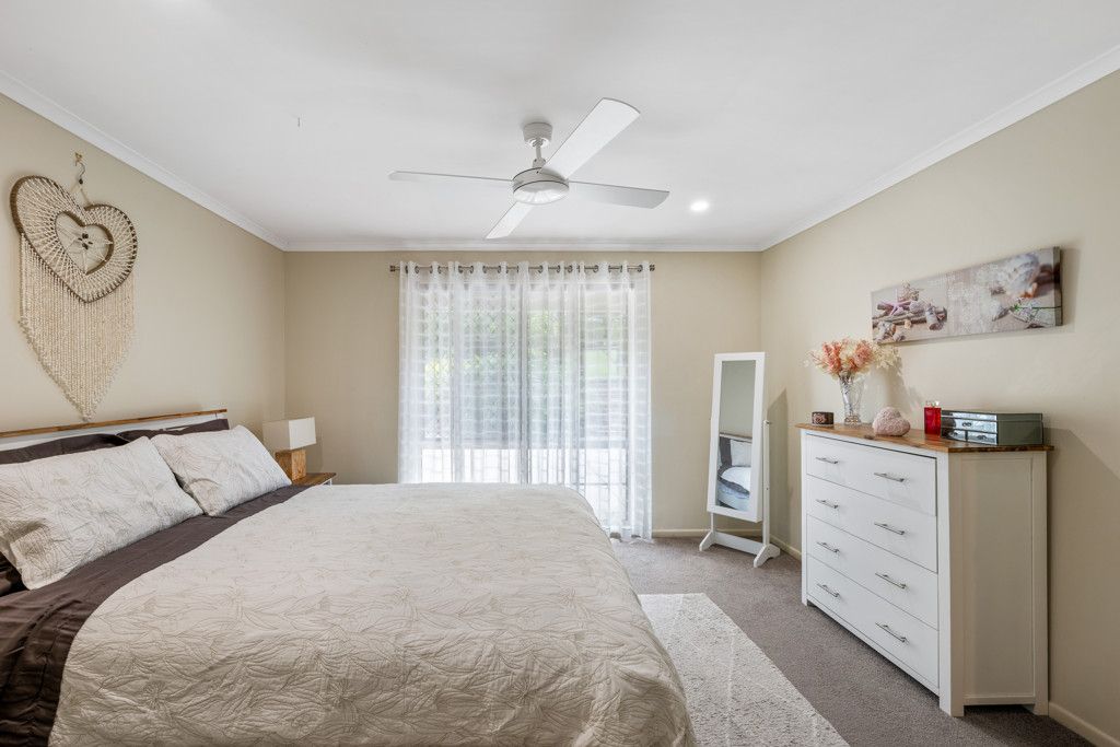 5 River Gum Close — photo 8 of 22