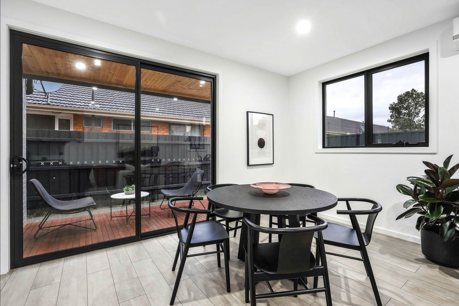 8 Clara Street — photo 7 of 15