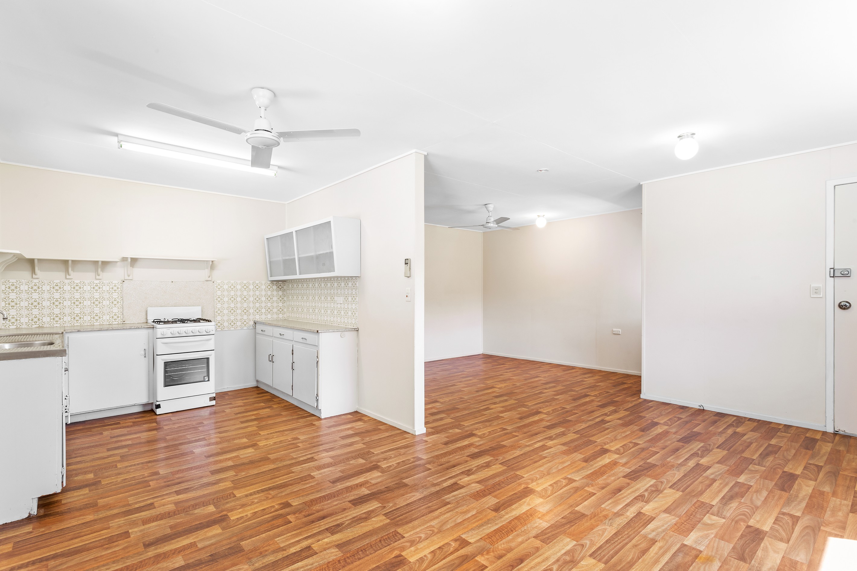 241 Sunner Street, Koongal, QLD 4701