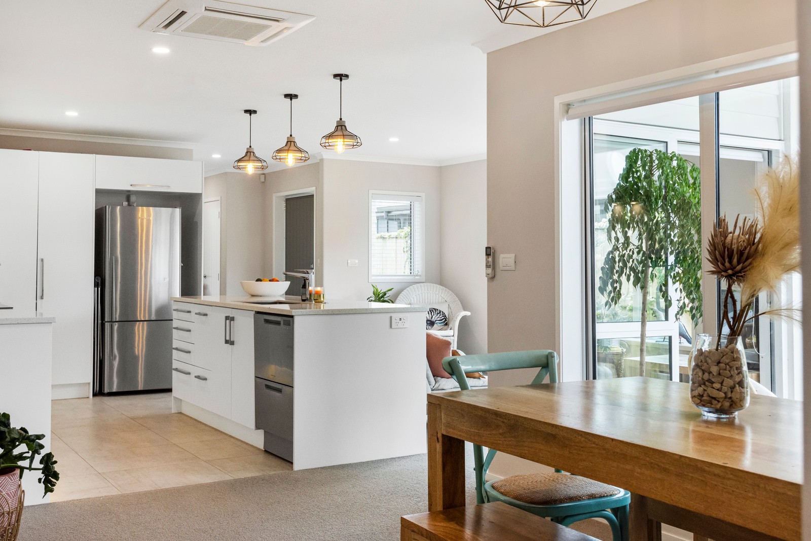 123 Coast Boulevard, Papamoa, Tauranga City