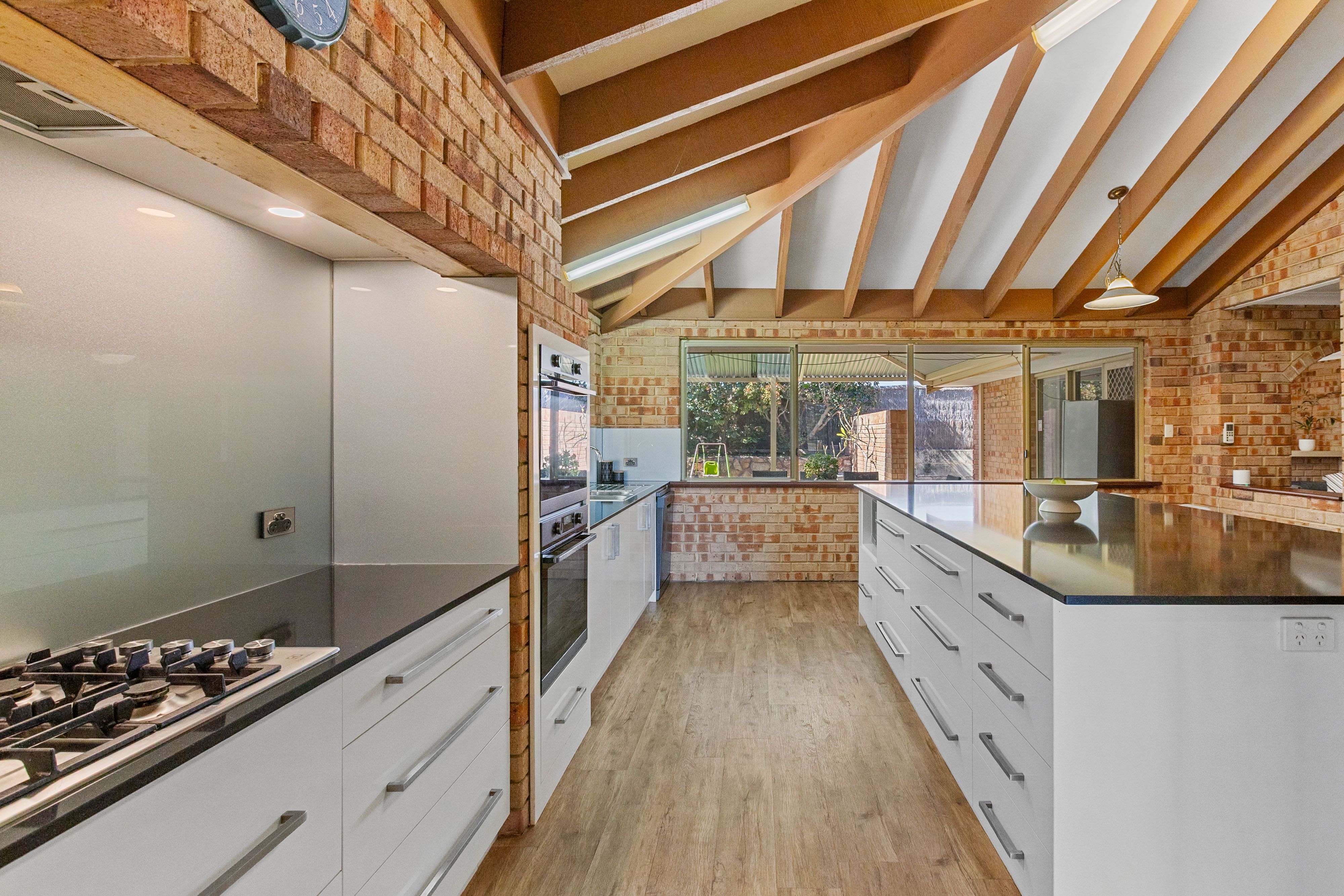 8 Biscay Road — photo 4 of 25