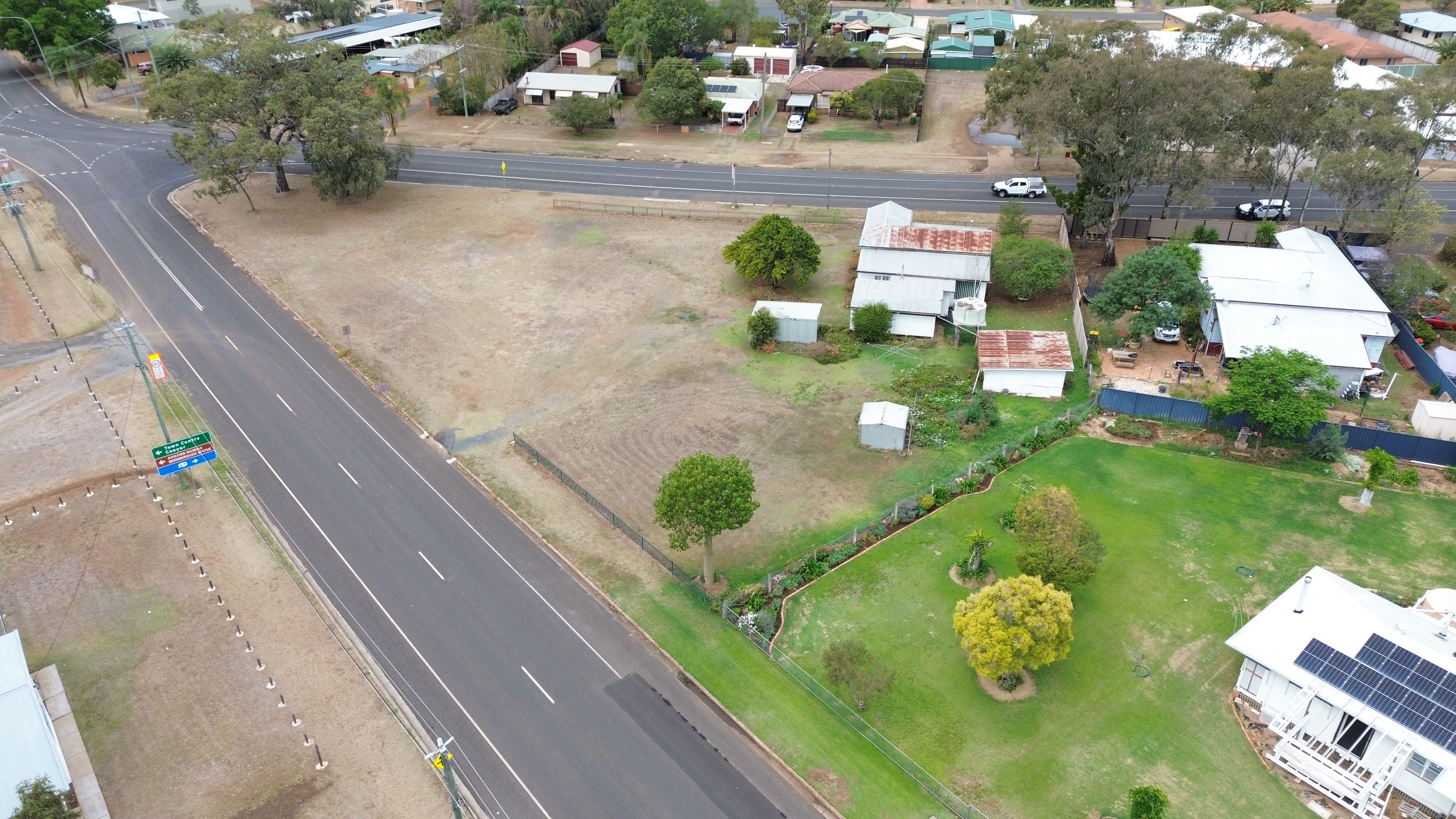 2 Toowoomba Road — photo from Ray White Rural Oakey