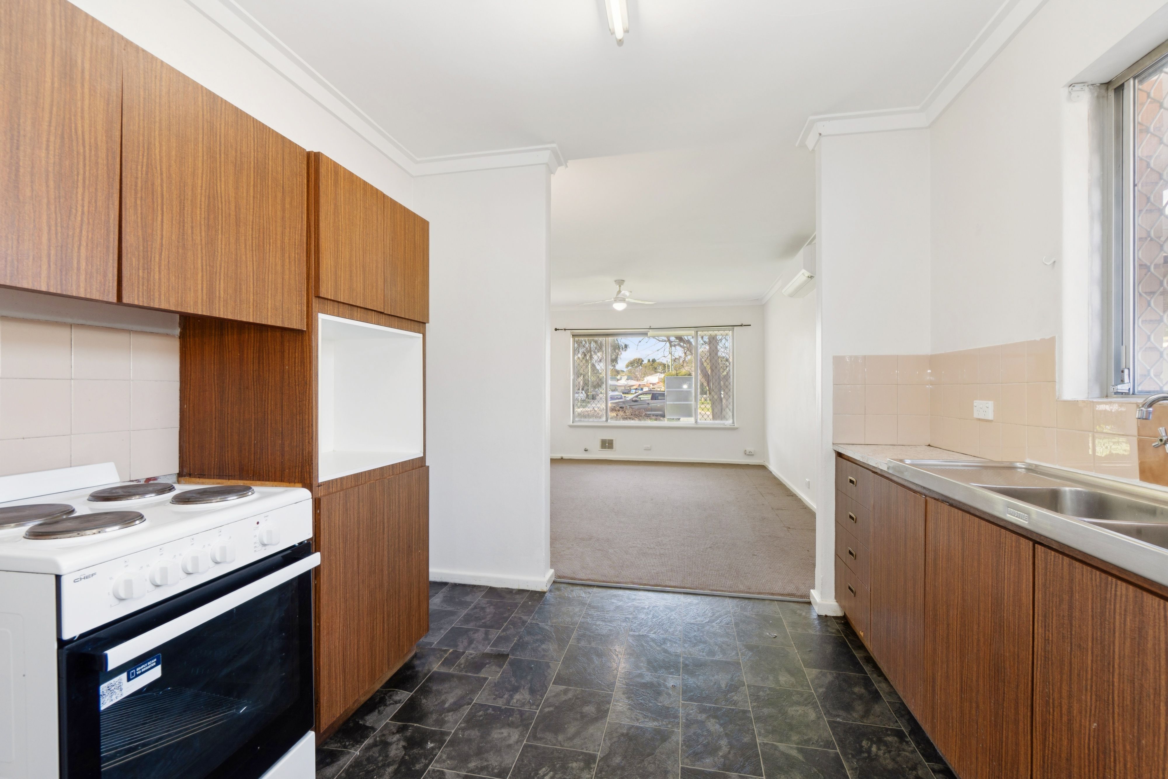 23 Mckay Street — photo 5 of 19