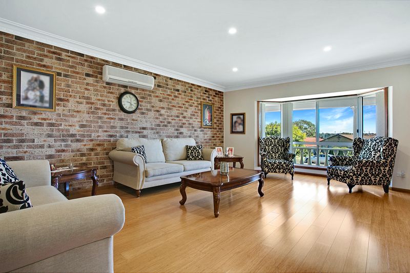 10 Leonello Place, Edensor Park, NSW 2176