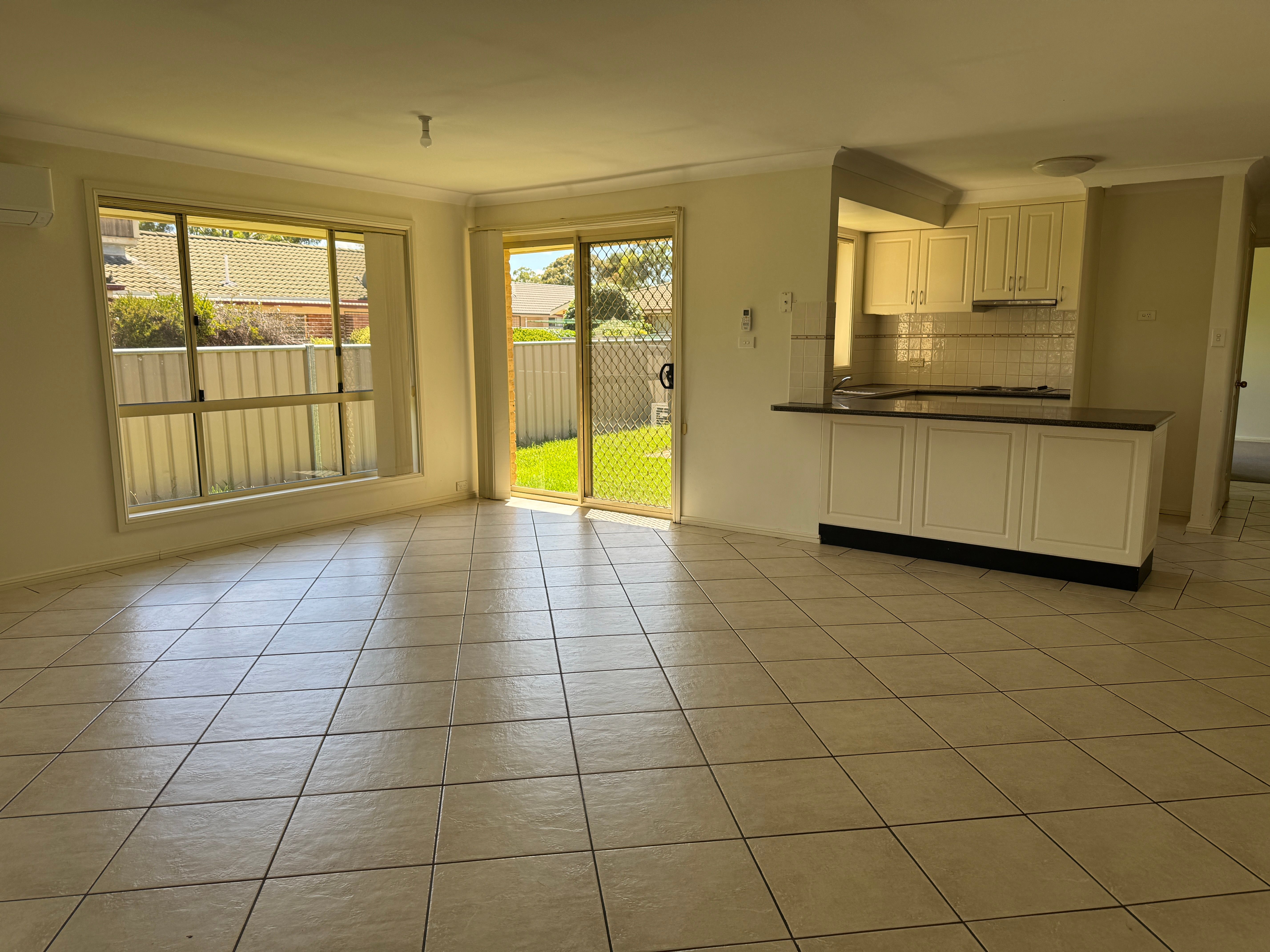 1/28 Binalong Street, Young, NSW 2594