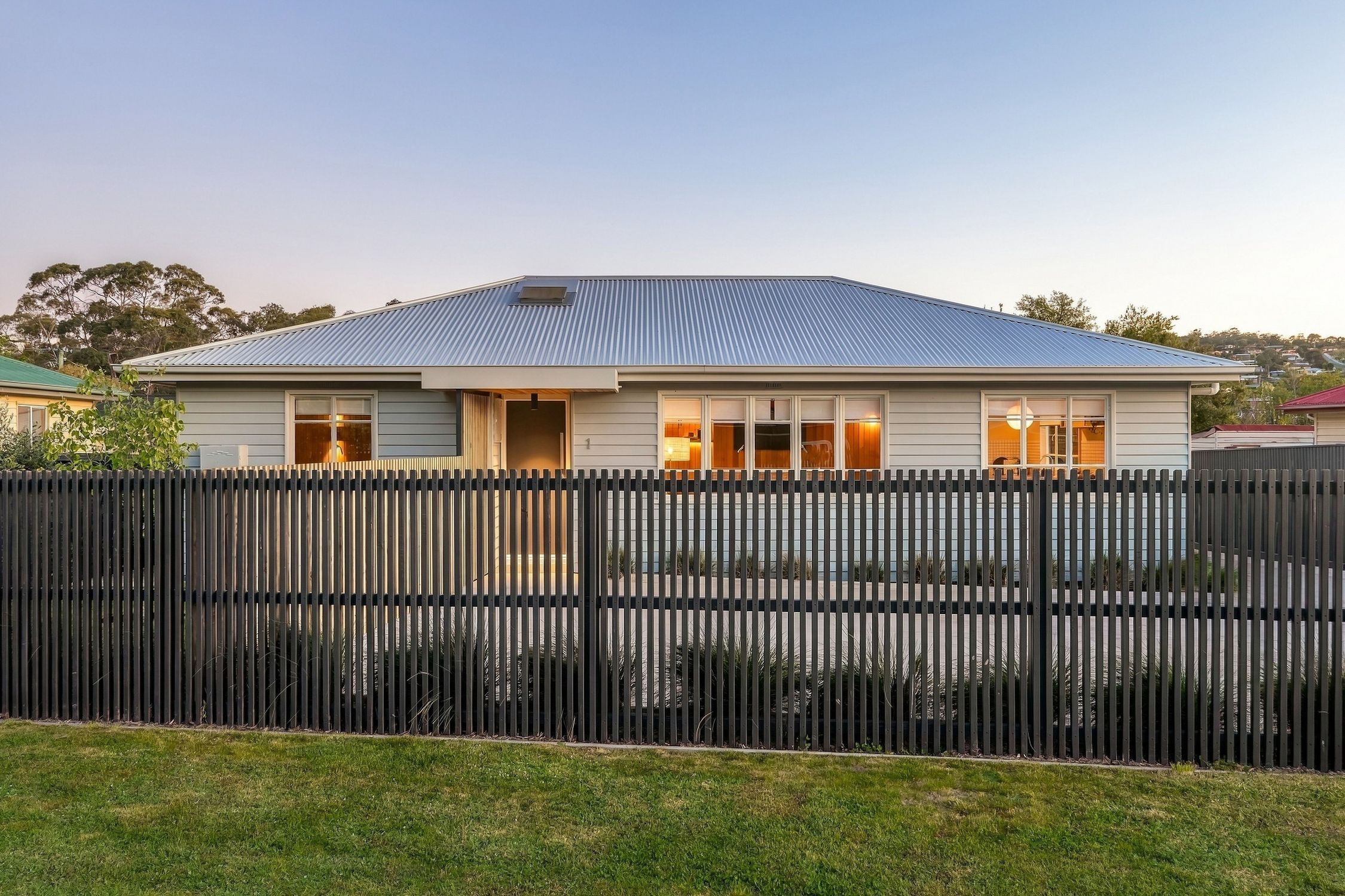 1/33 Resolution Street — photo from Ray White Hobart