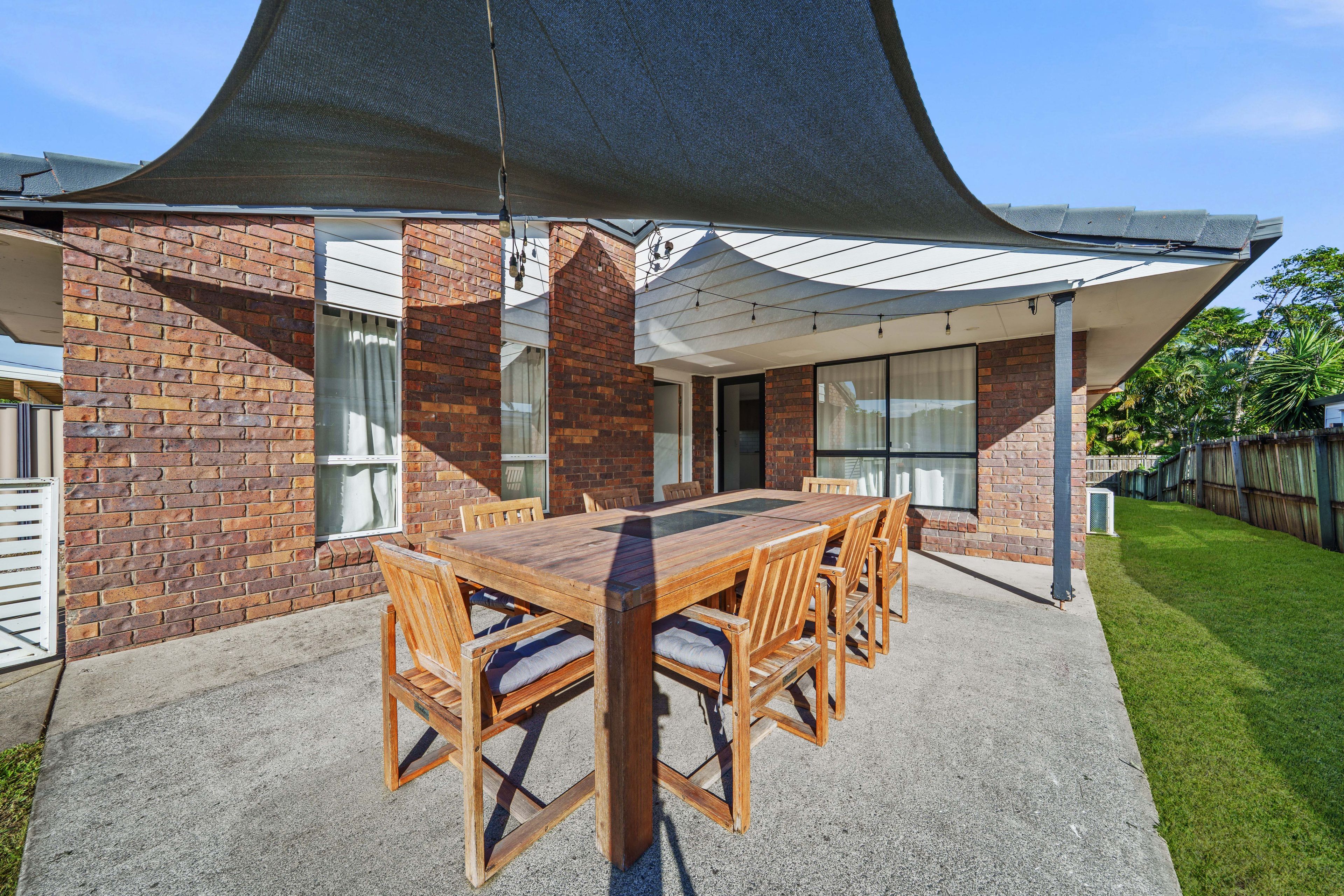 18 Medika Street — photo 15 of 22