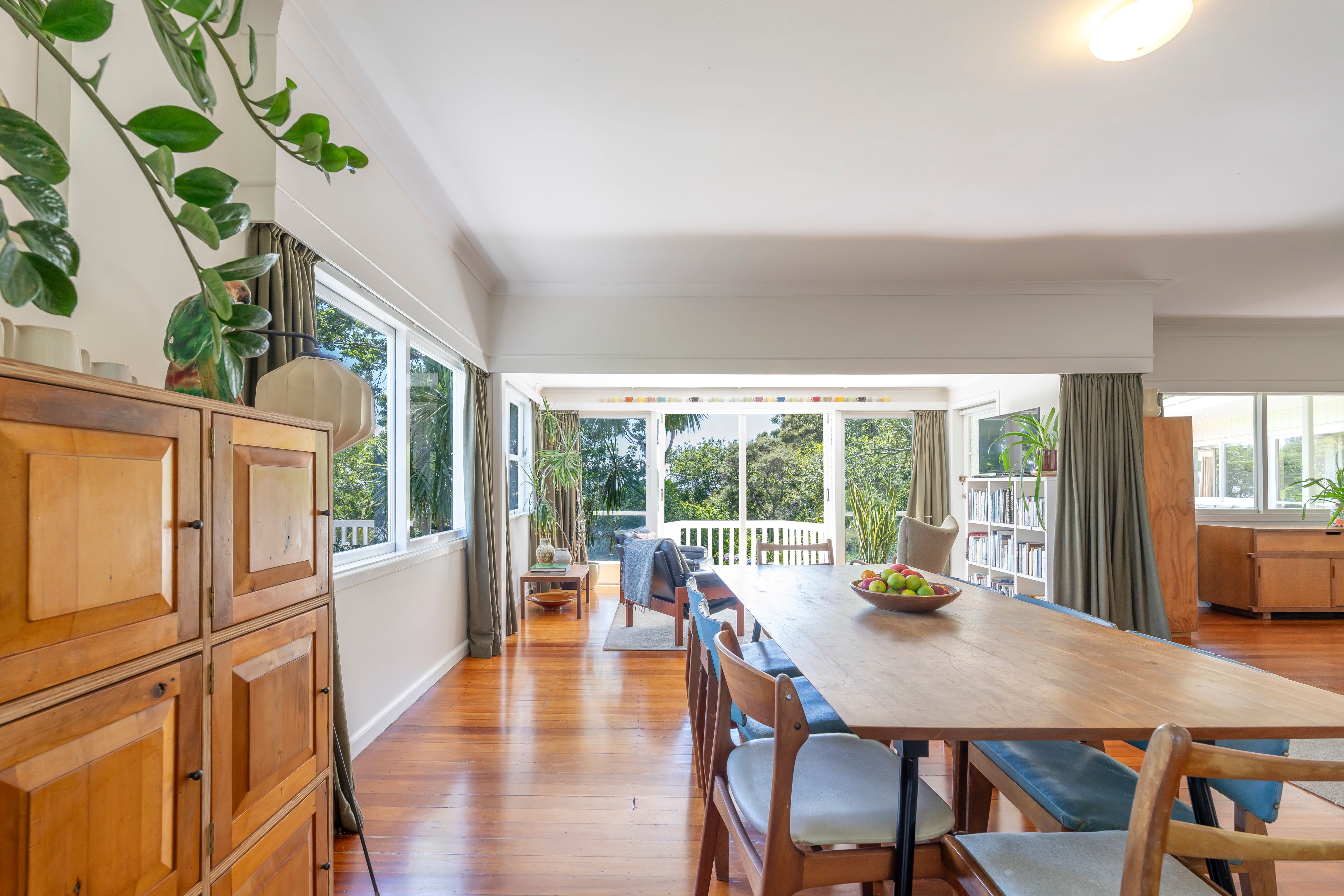 1 Rangiwai Road, Titirangi, Waitakere City