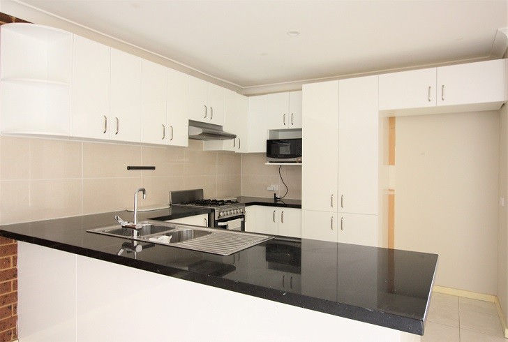 1/22 Falstaff Avenue, Rosemeadow, NSW 2560