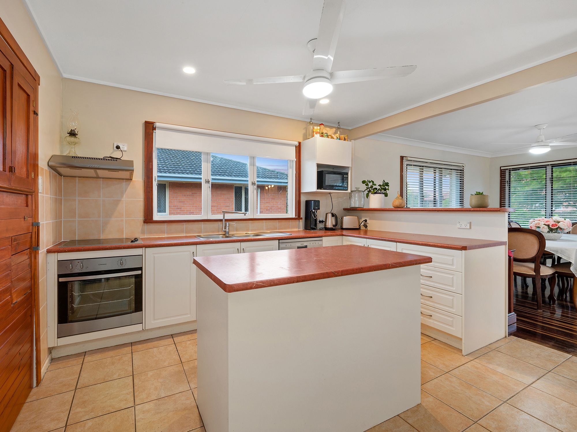 25 Koumala Street, Mansfield, QLD 4122