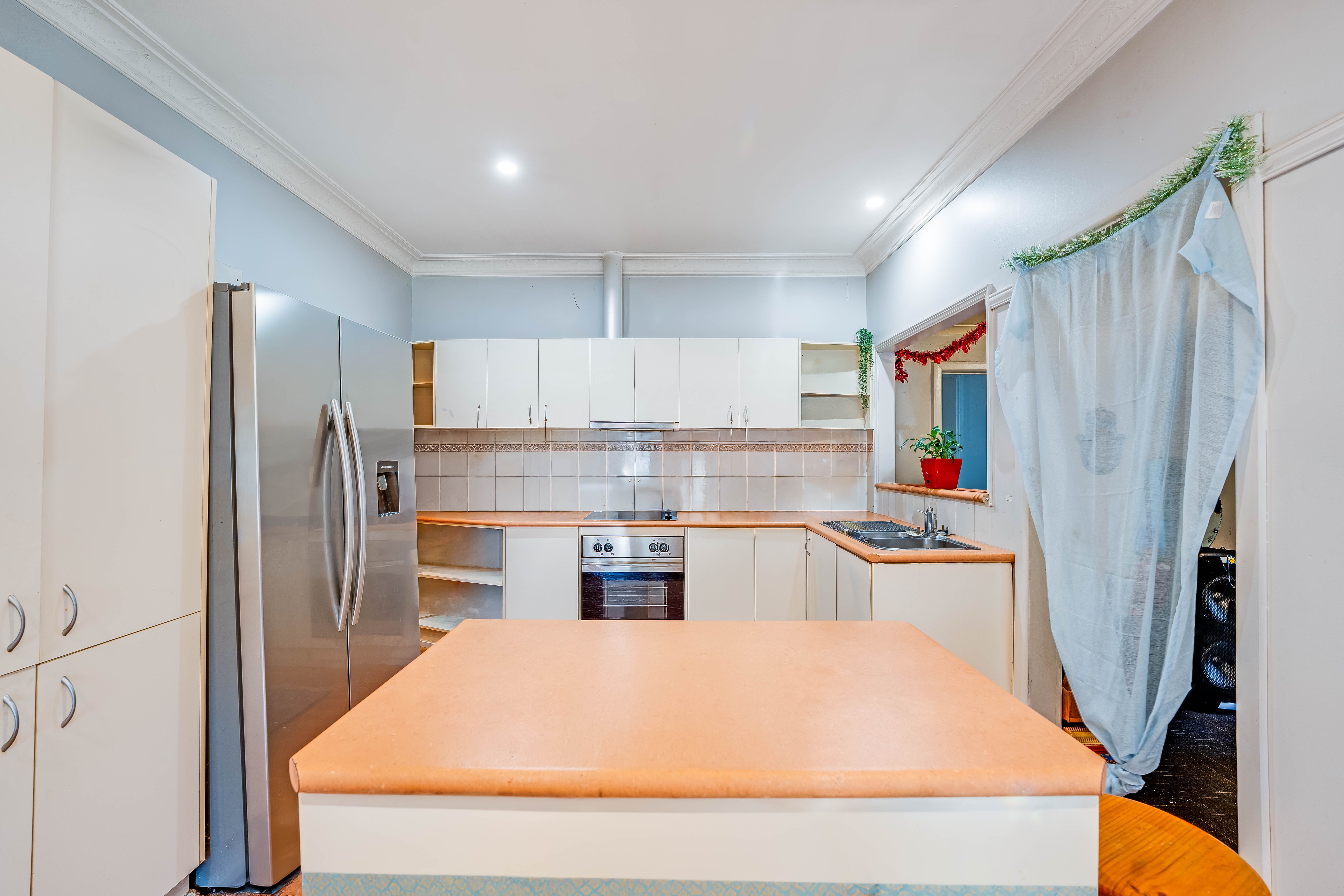 393 Wantigong Street — photo 7 of 28