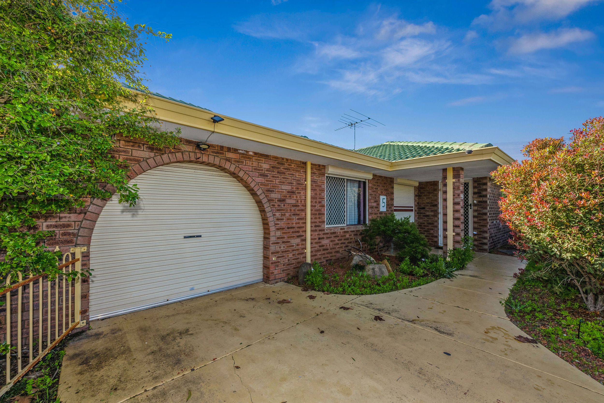 5 Henry Street, Rockingham, WA 6168