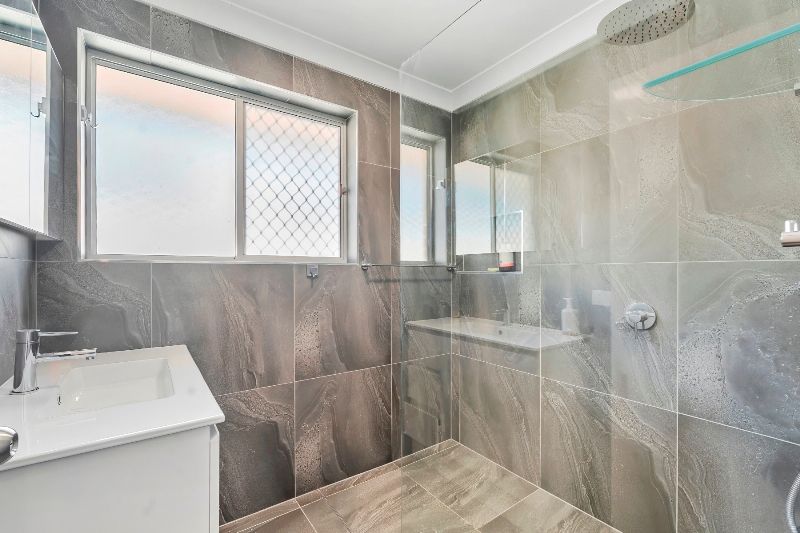 35 Endeavour Drive — photo 13 of 20