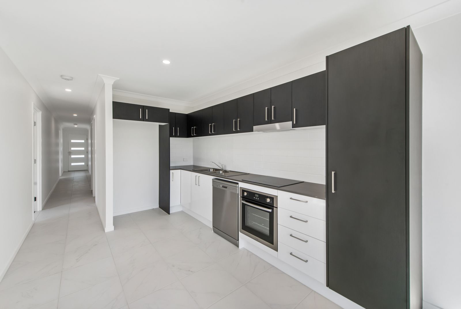 5B Olivia Street, Flinders View, QLD 4305