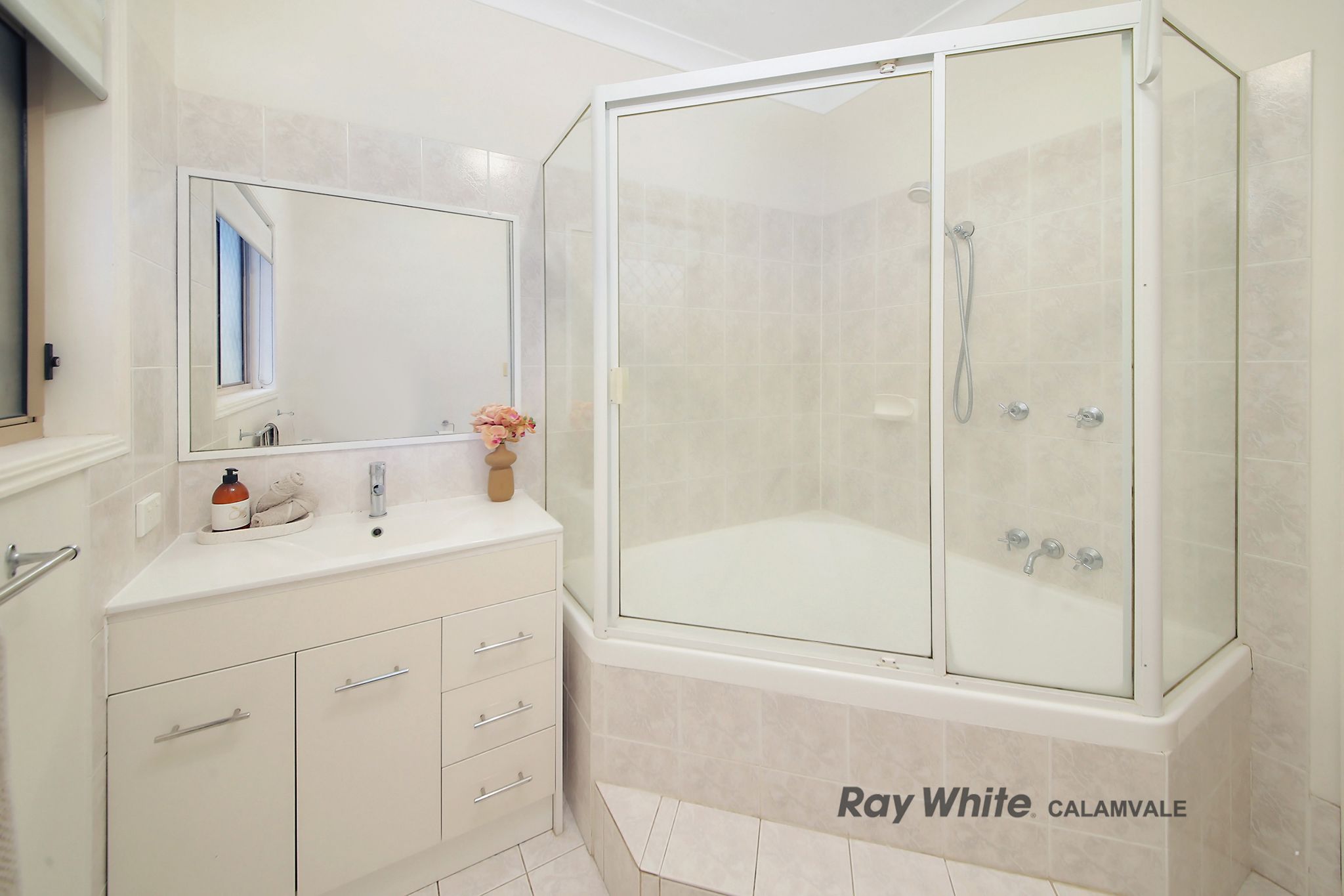 23 Solandra Crescent — photo 17 of 30