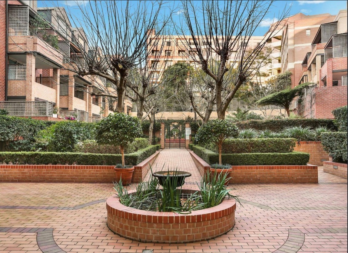 2/300 Riley Street, Surry Hills, NSW 2010