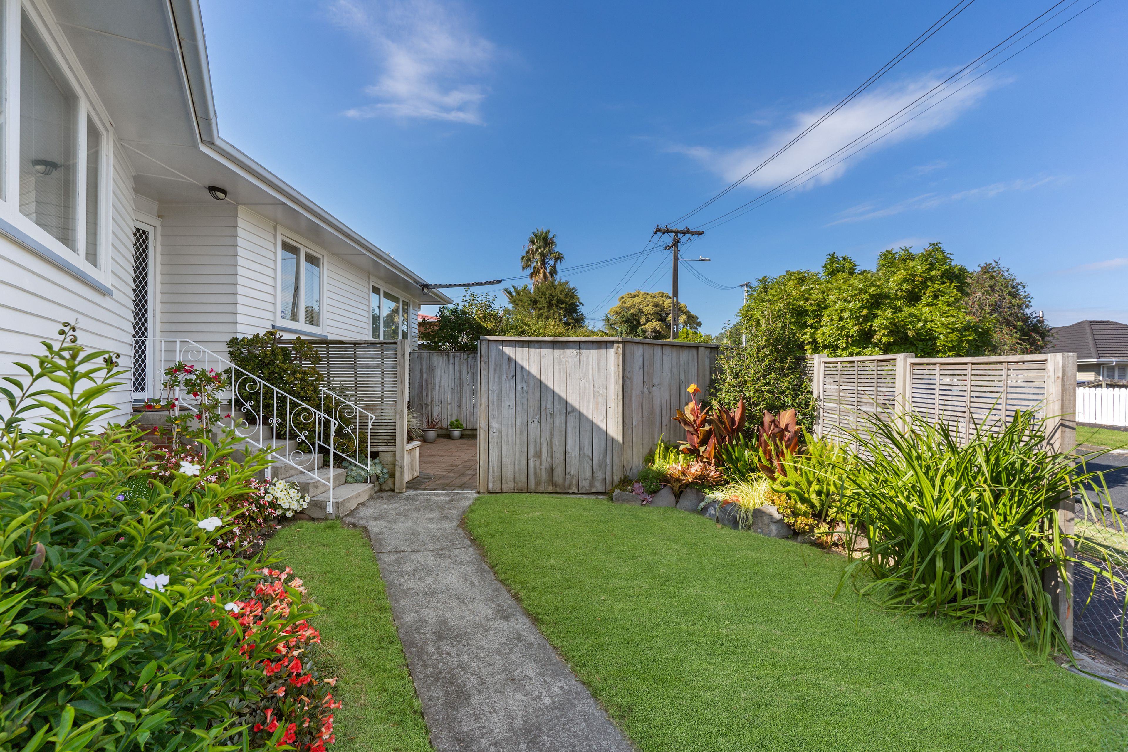21 Dundee Place, Blockhouse Bay, Auckland City