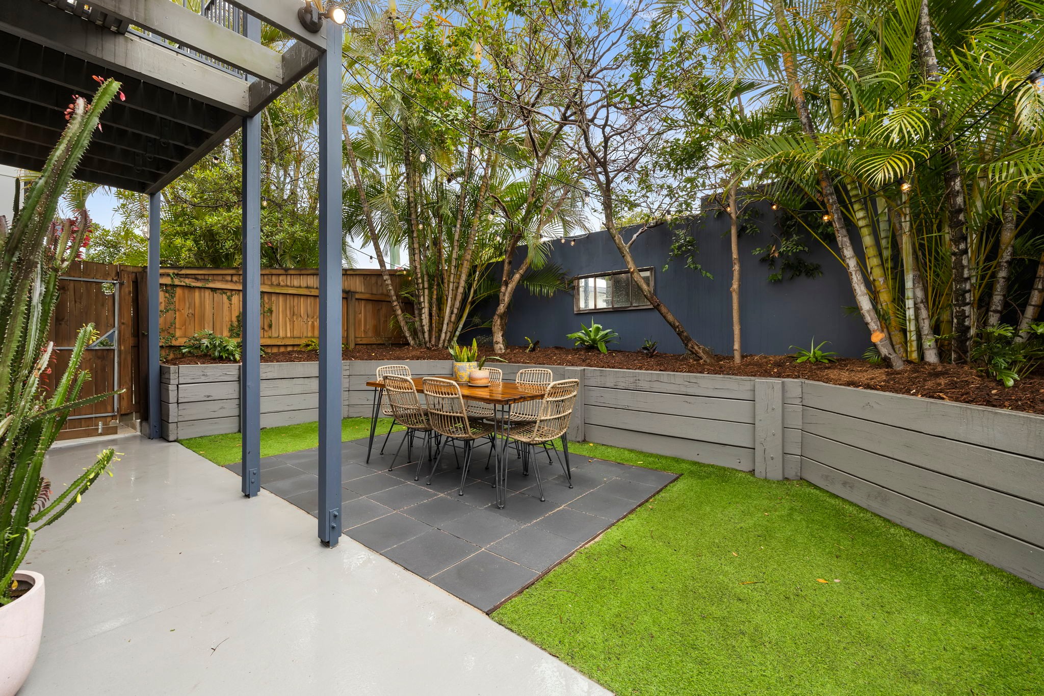 2/147 Jones Road, Carina Heights, QLD 4152