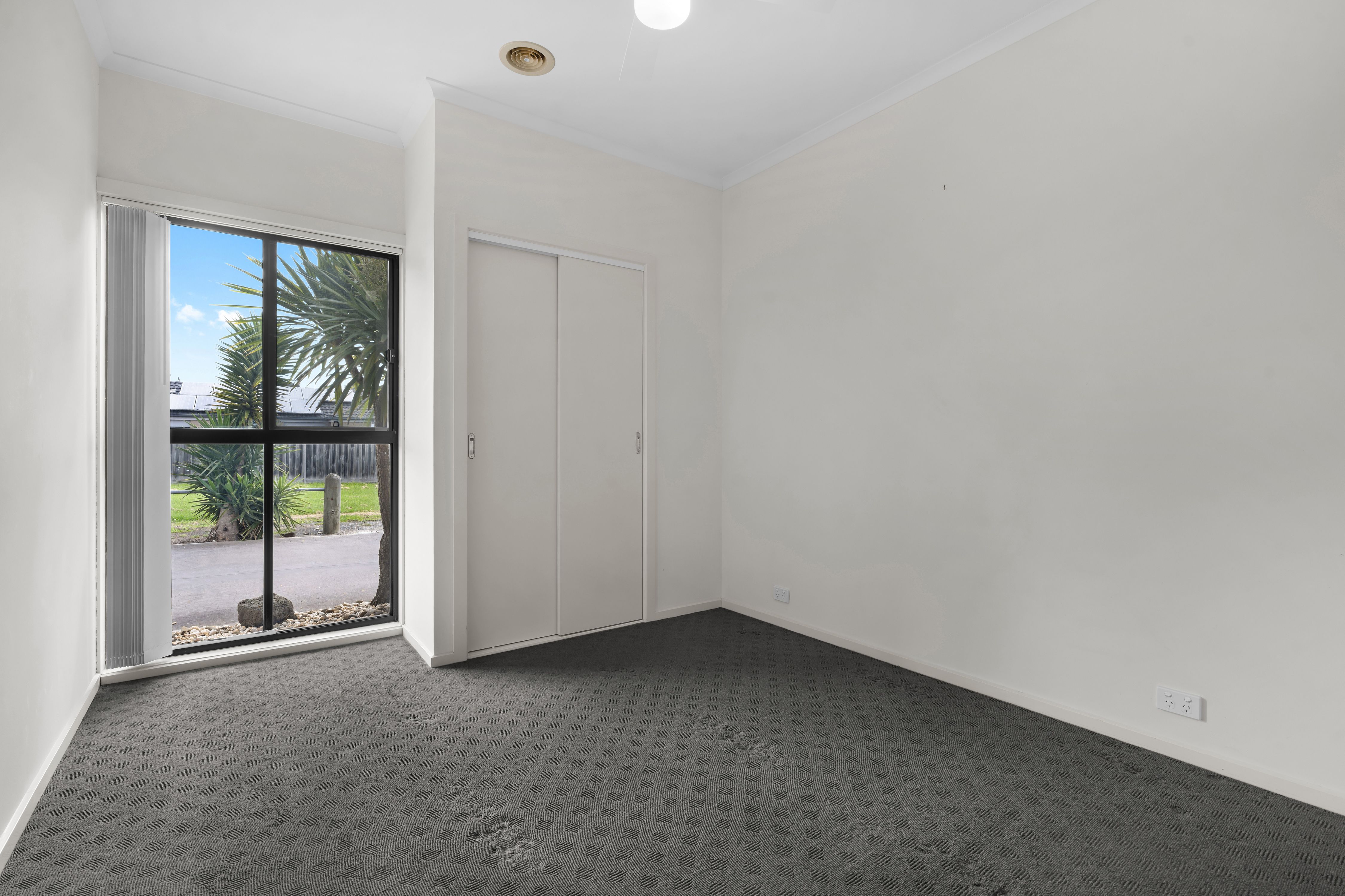 3/8 Mina Court — photo 8 of 17