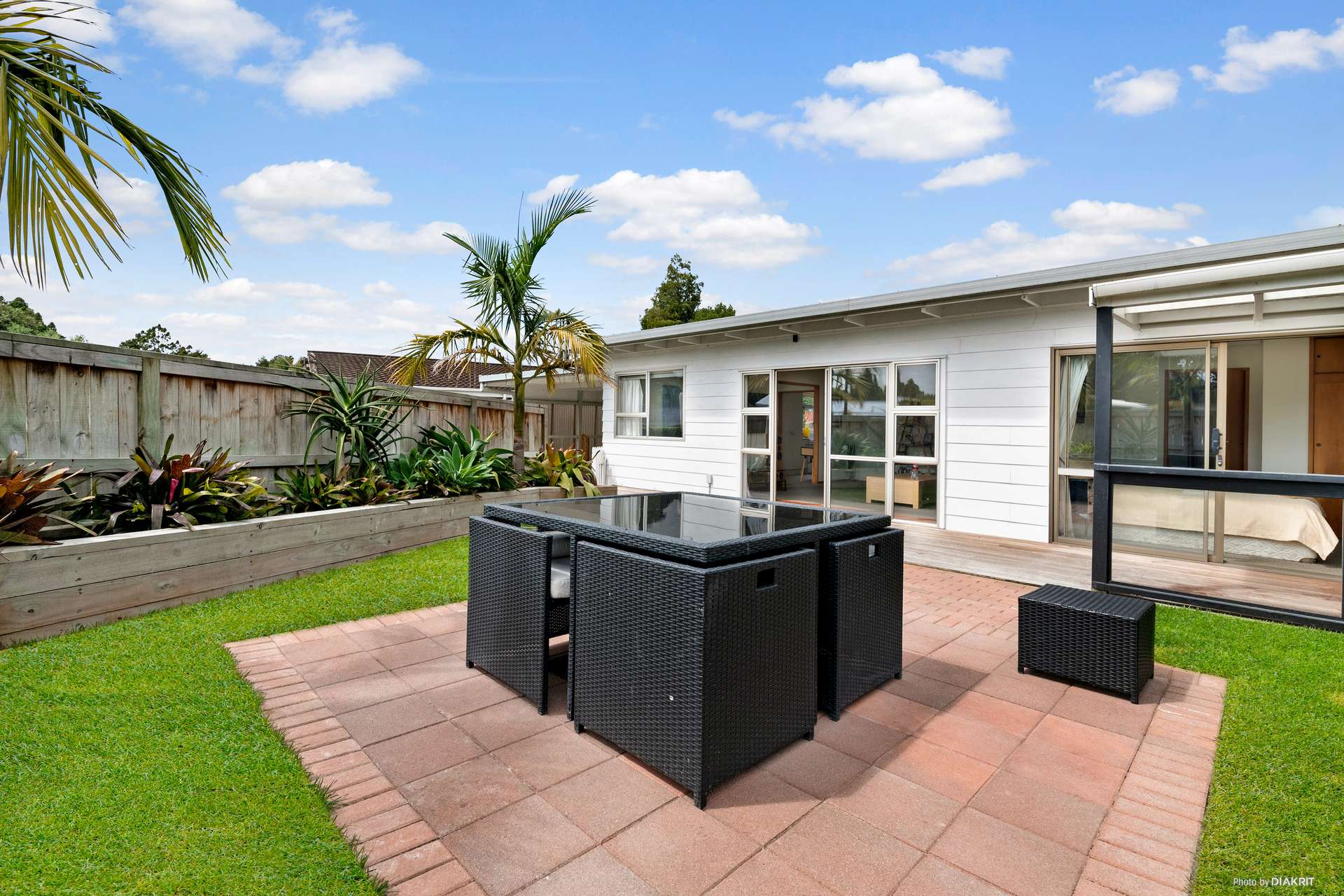 7 Wainoni Place photo 0