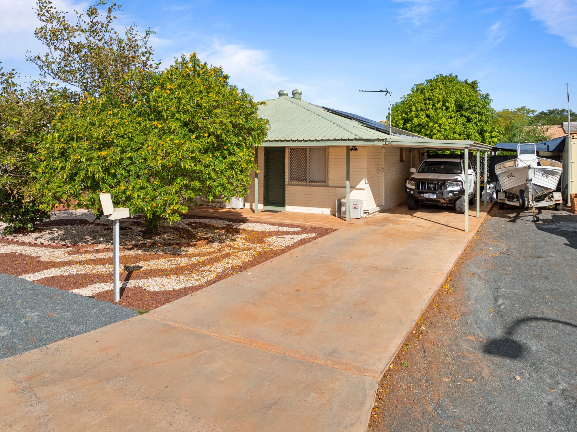 4 Goodwyn Close, Millars Well, WA 6714