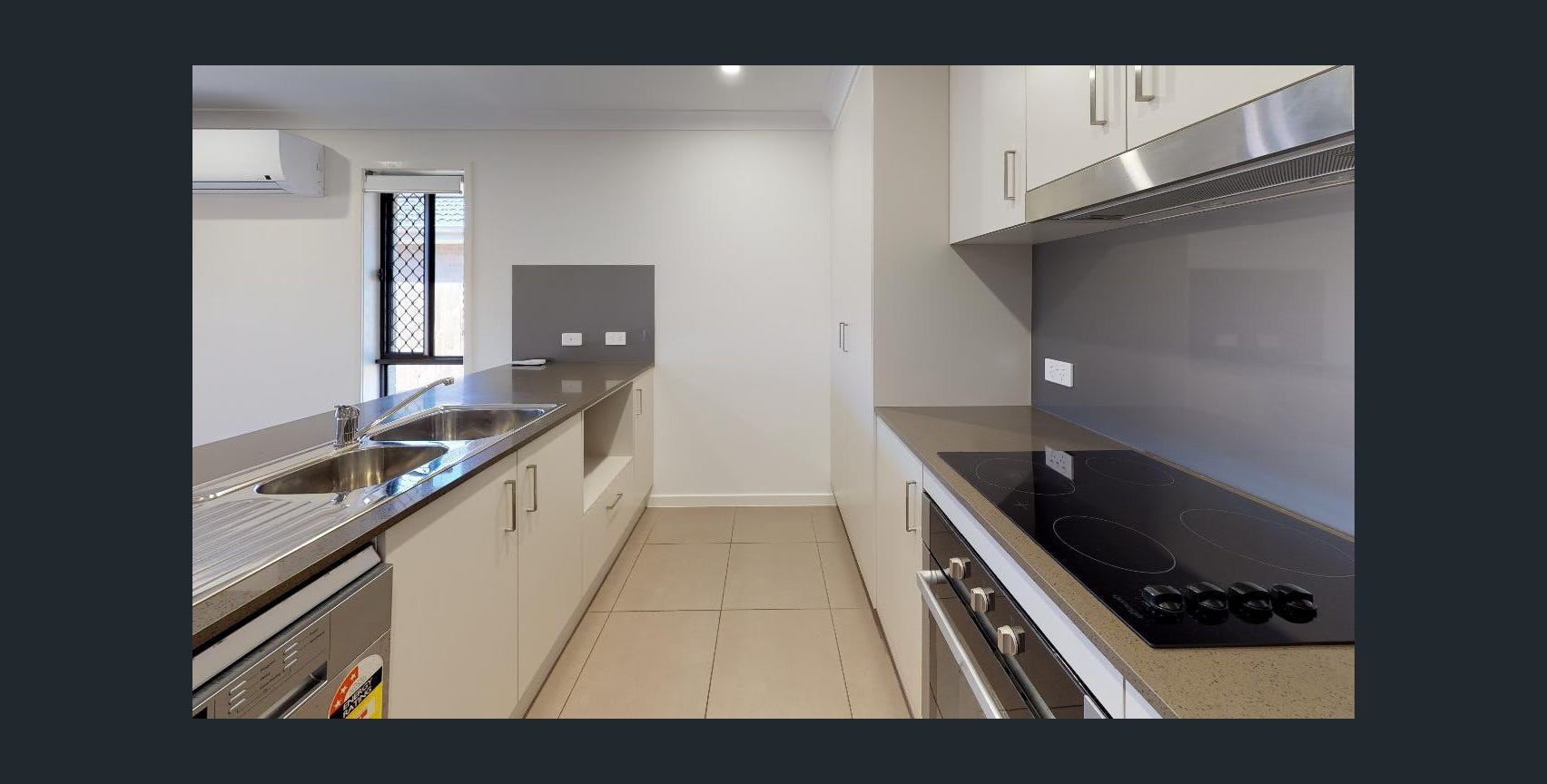 13 Frederick Place, Park Ridge South, QLD 4125