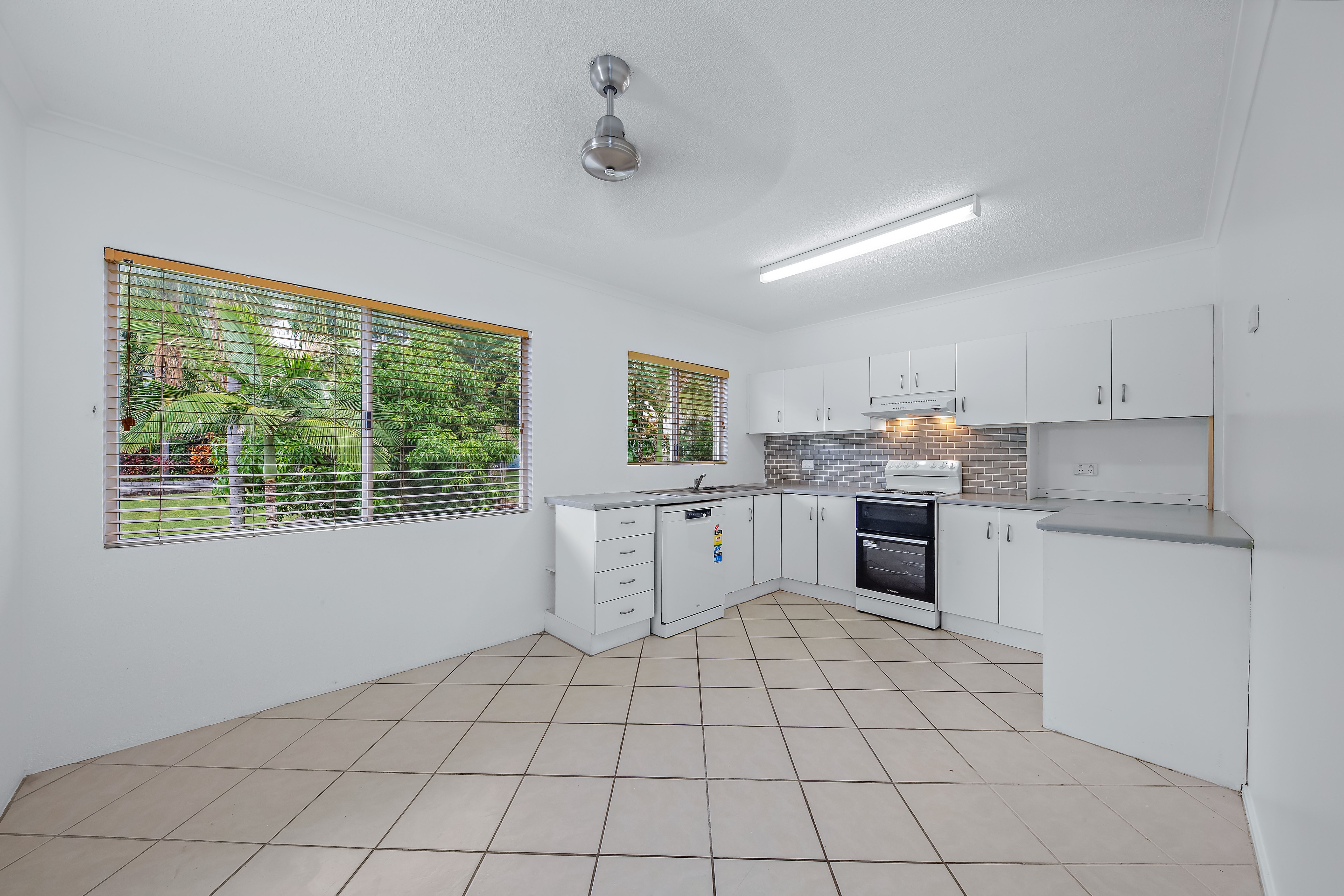 70/3 Eshelby Drive — photo from Ray White Whitsunday