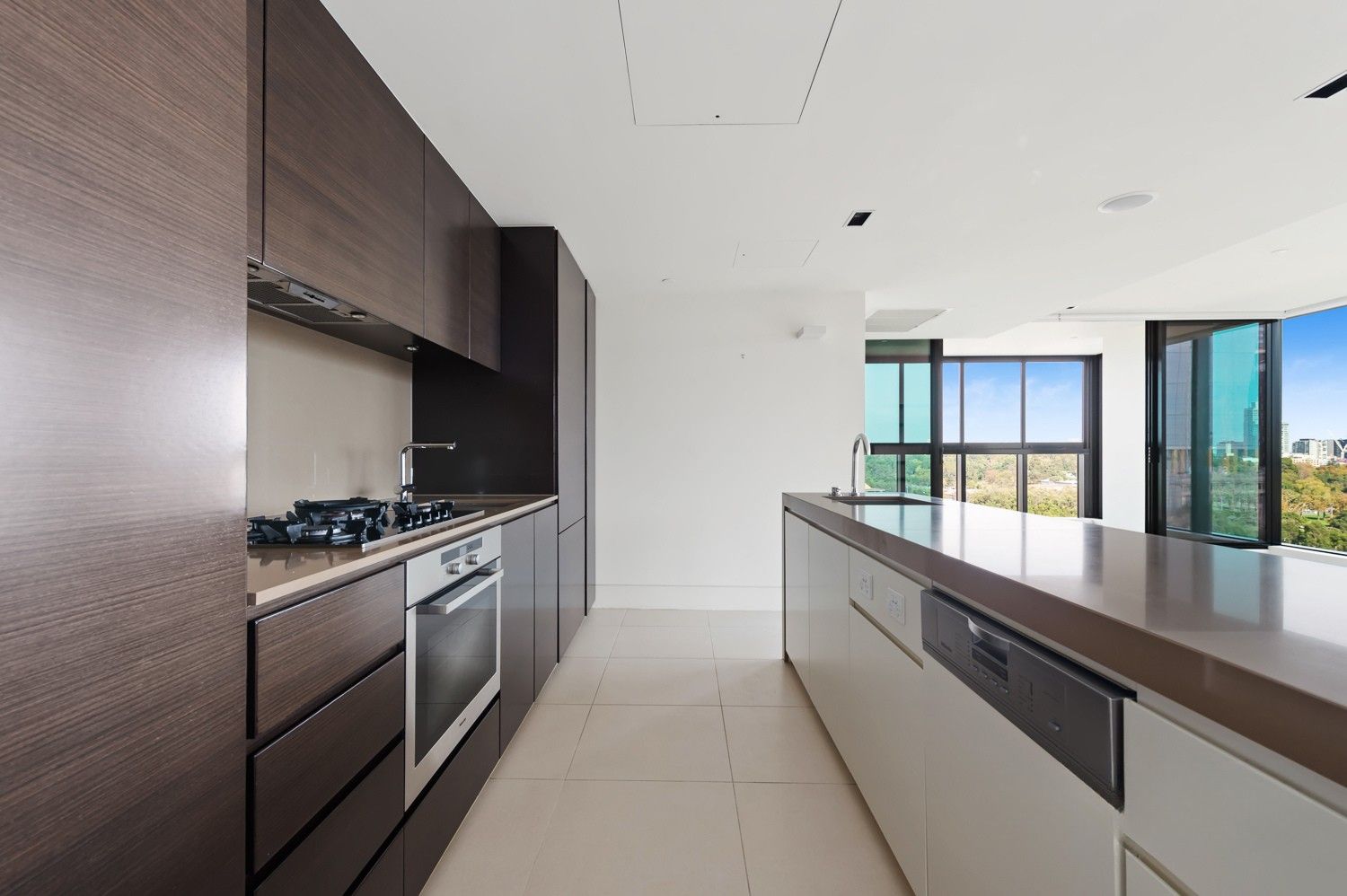 1304/279 Wellington Parade South, East Melbourne, VIC 3002
