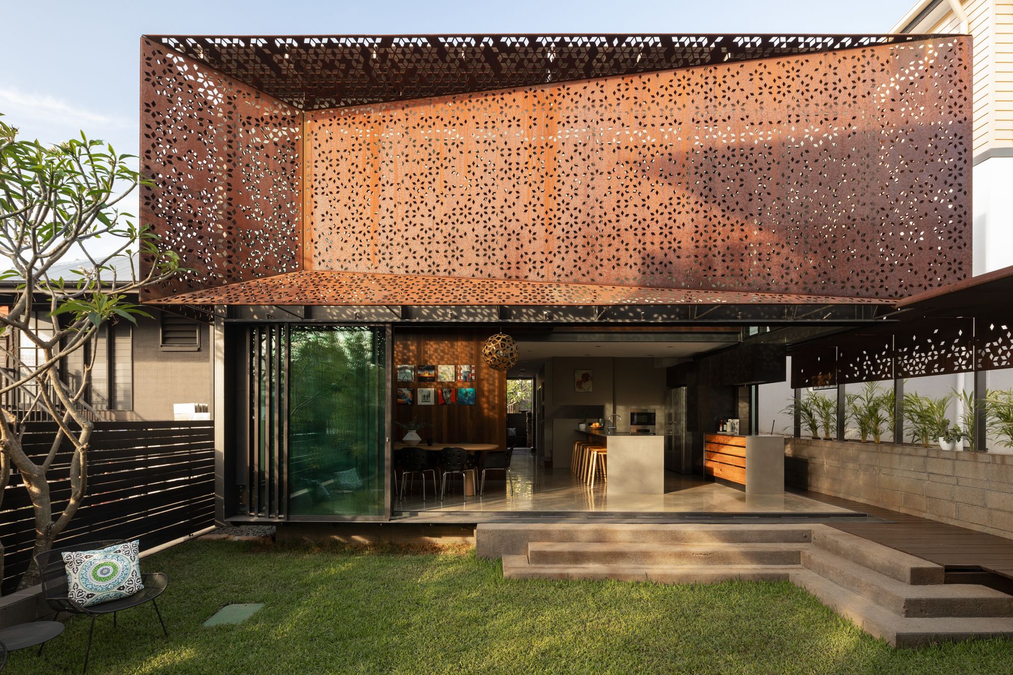 32 Isaac Street, Spring Hill, QLD 4000