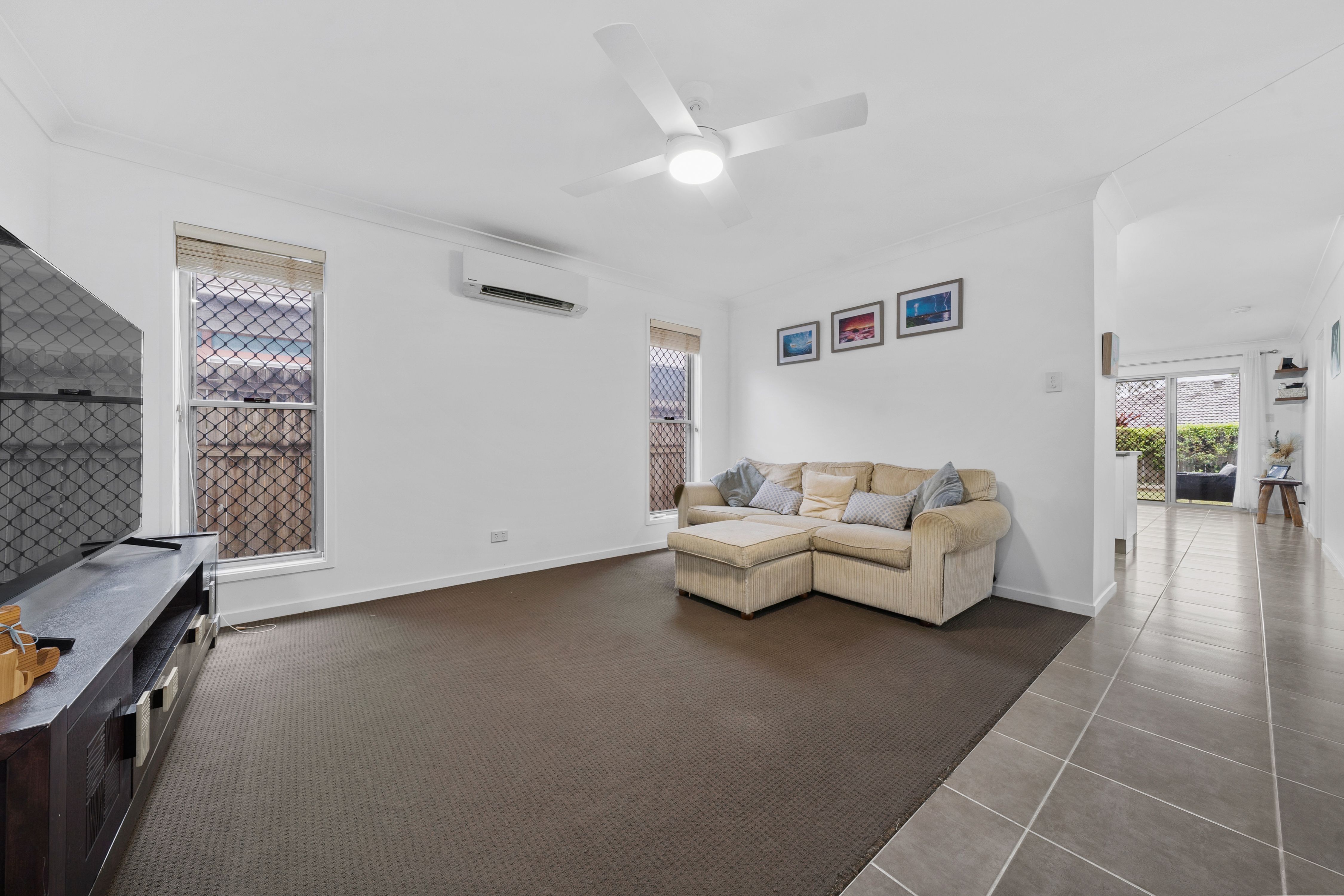 10 Coalstoun Crossing, Waterford, QLD 4133