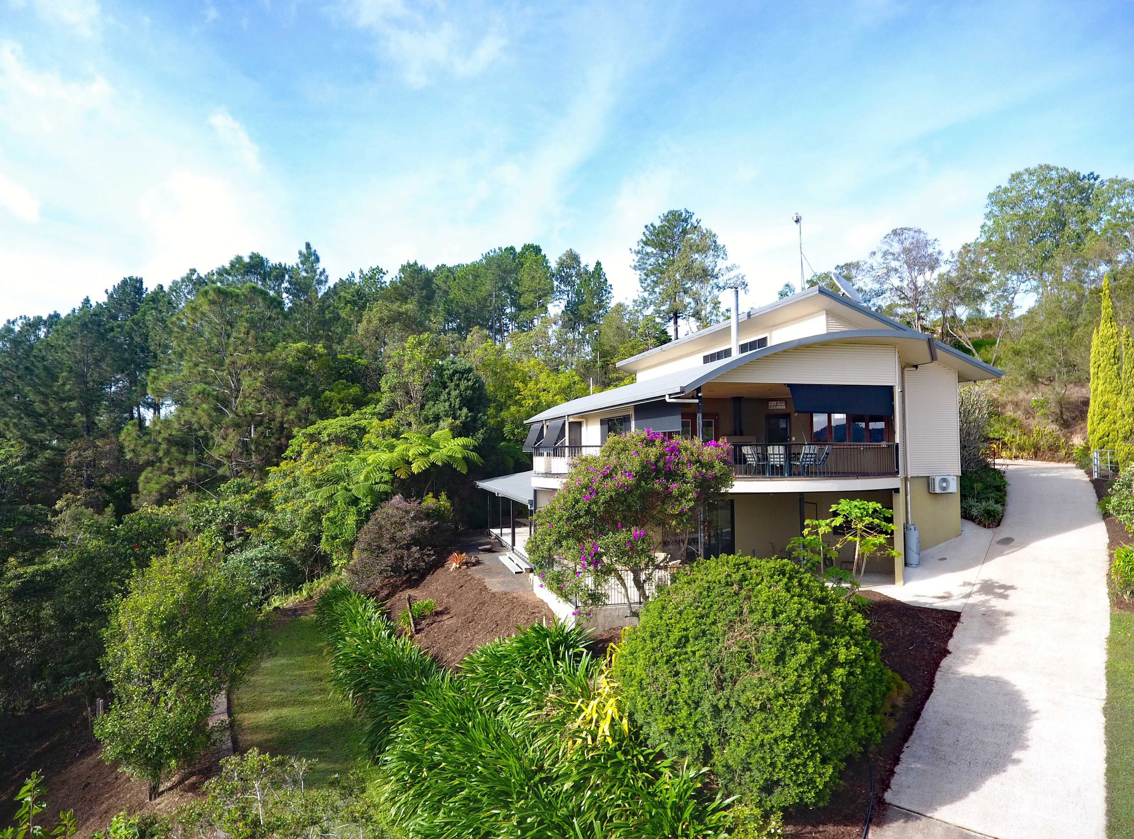 2 Spry Close, Barrine QLD 4872