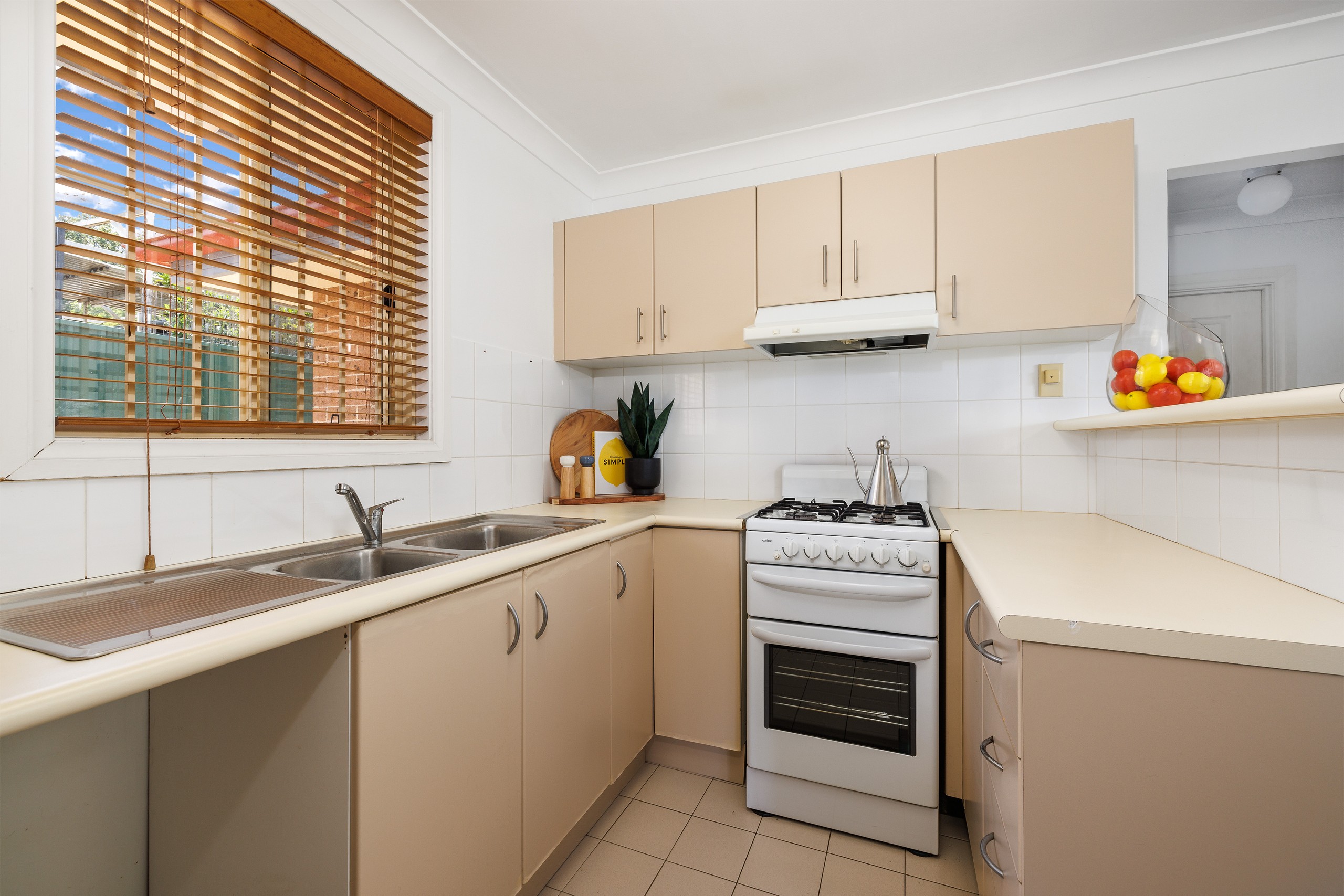 2/11 Aitchandar Road, Ryde, NSW 2112