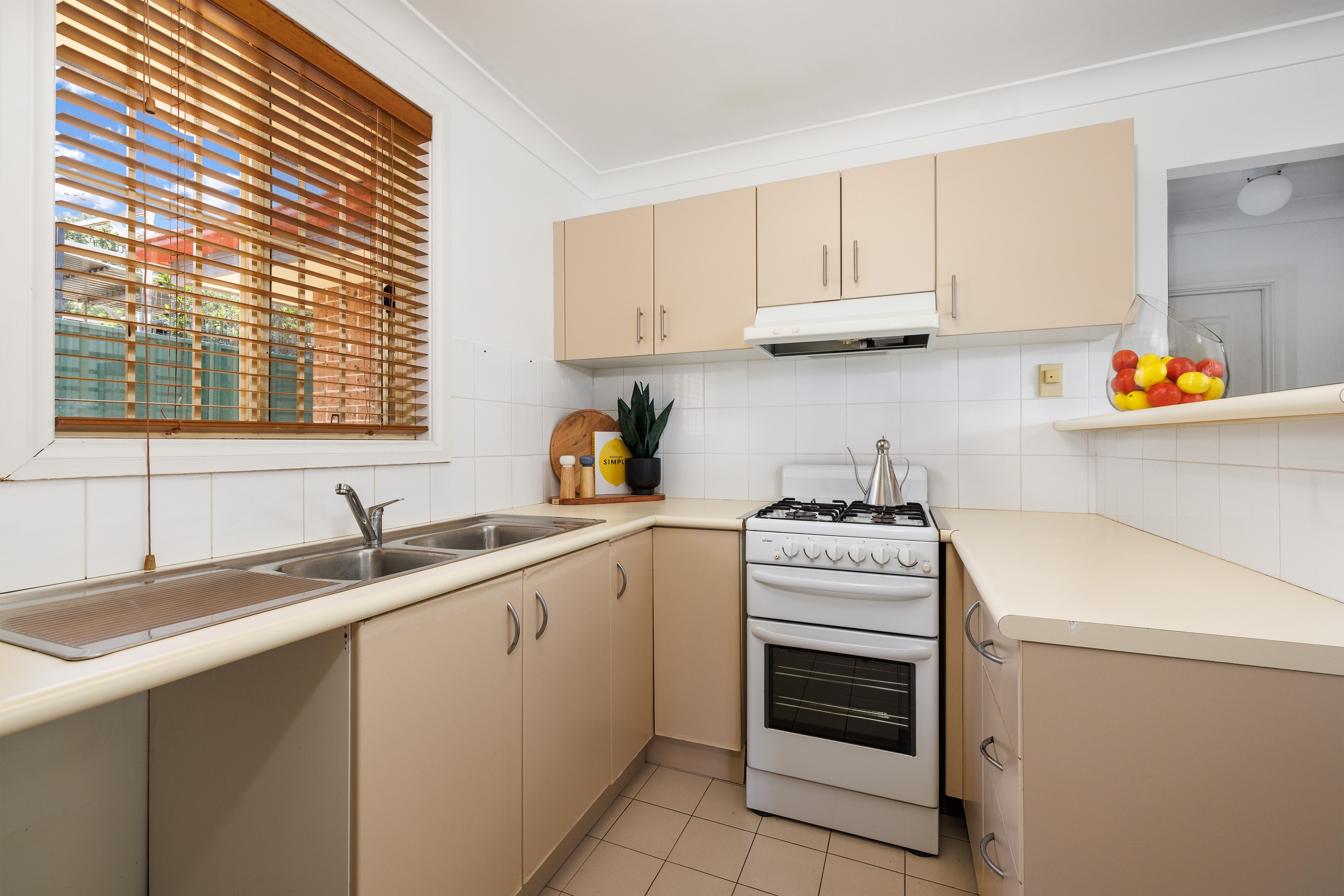 2/11 Aitchandar Road, Ryde, NSW 2112