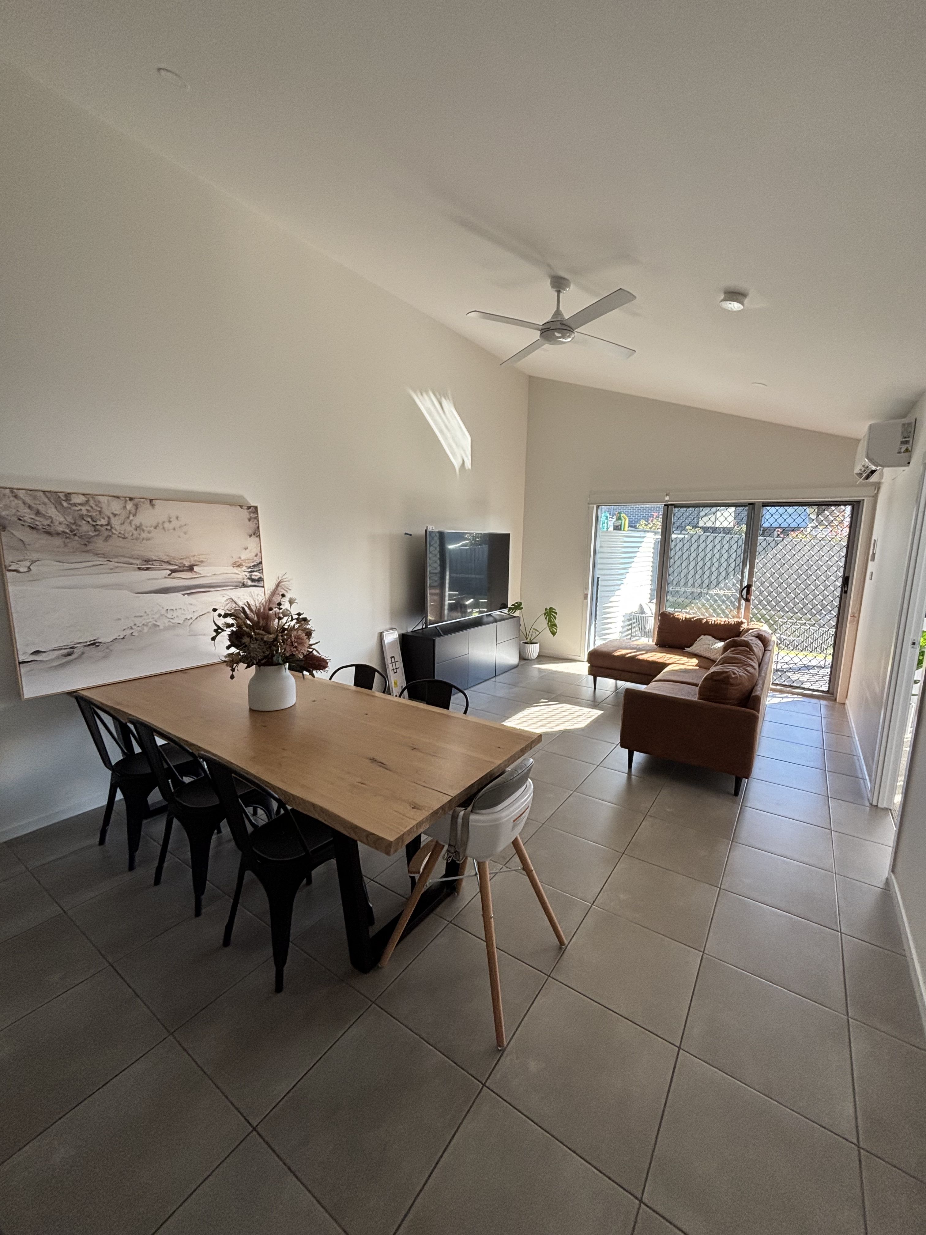 2/188 Denton Park Drive, Aberglasslyn, NSW 2320